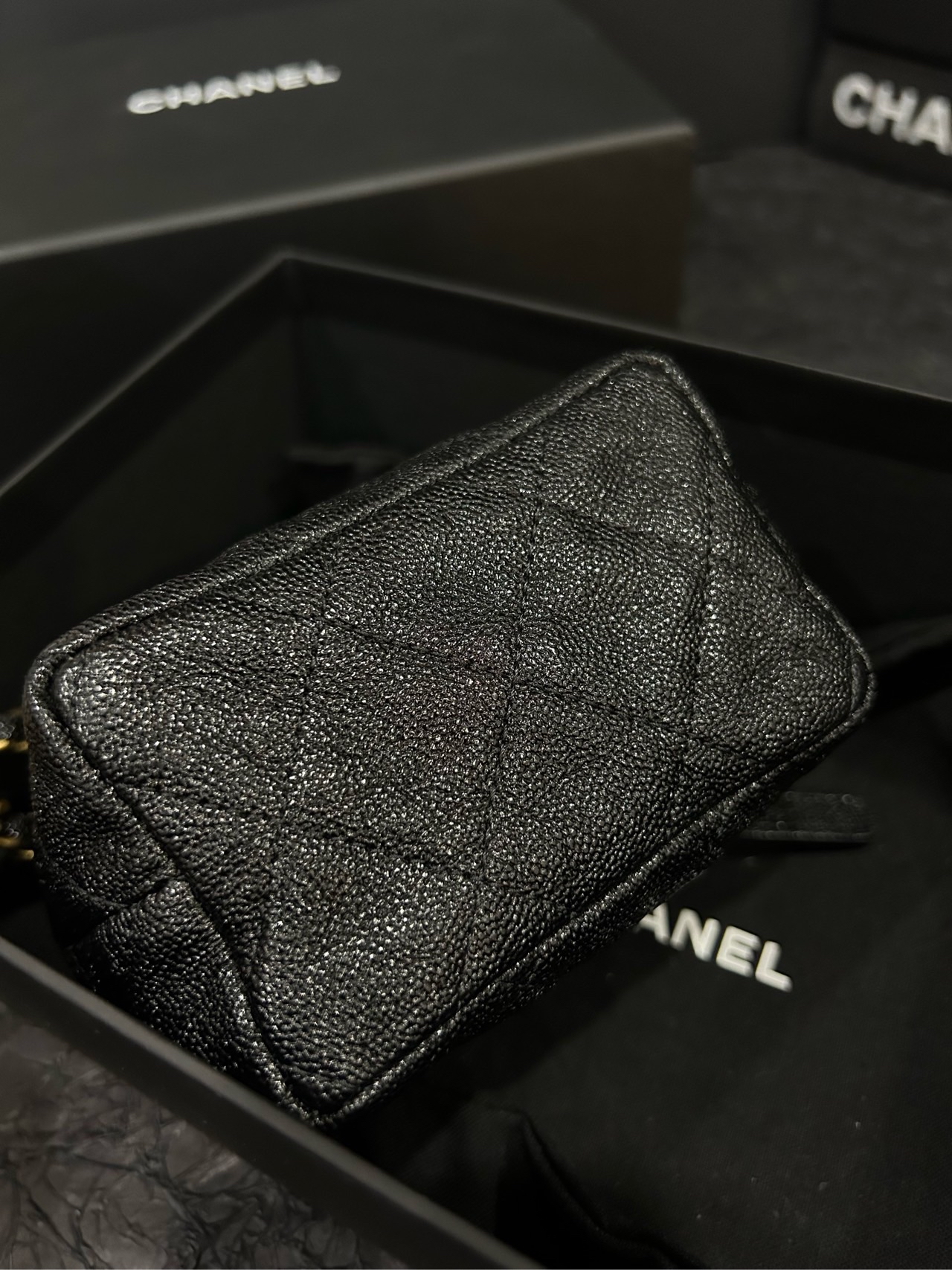 【預訂貨品】Chanel 黑金荔枝 mini小廢包