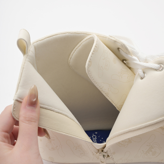 日本預訂📍日本Sanrio星座圖案輕身防水鞋 (高筒) 不包郵