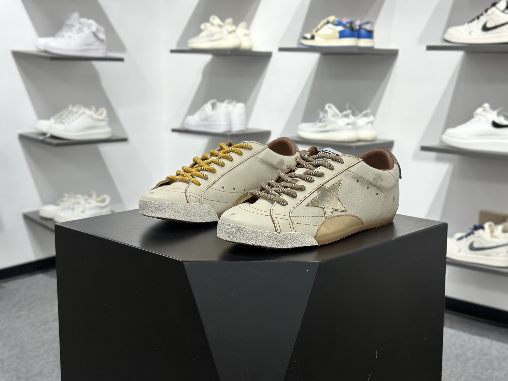 Golden Goose True Star