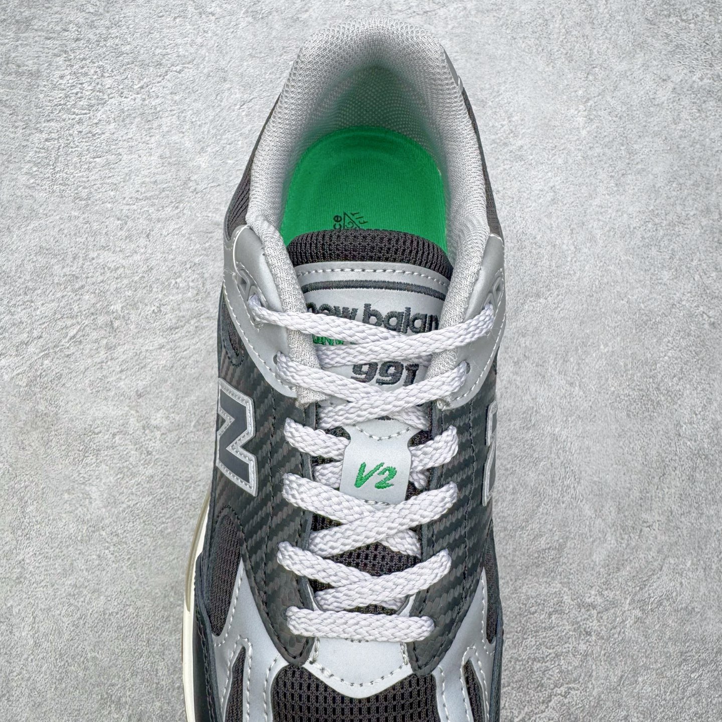 New Balance 991v2 U991UT2