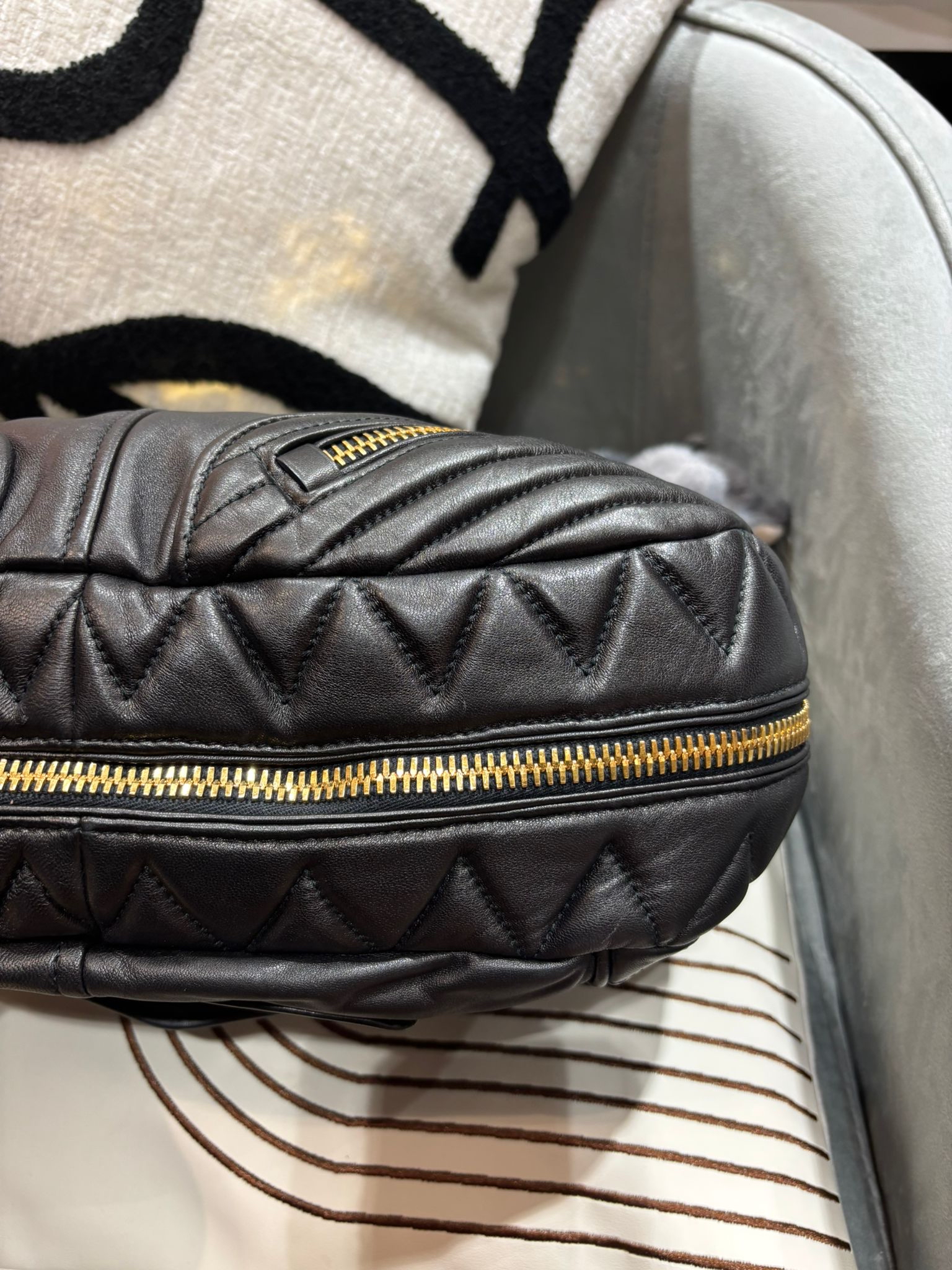 Miu Miu Hobo Bag Nappa Leather Shoulder Bag 100%Authentic, 98%New ✅Dust bag