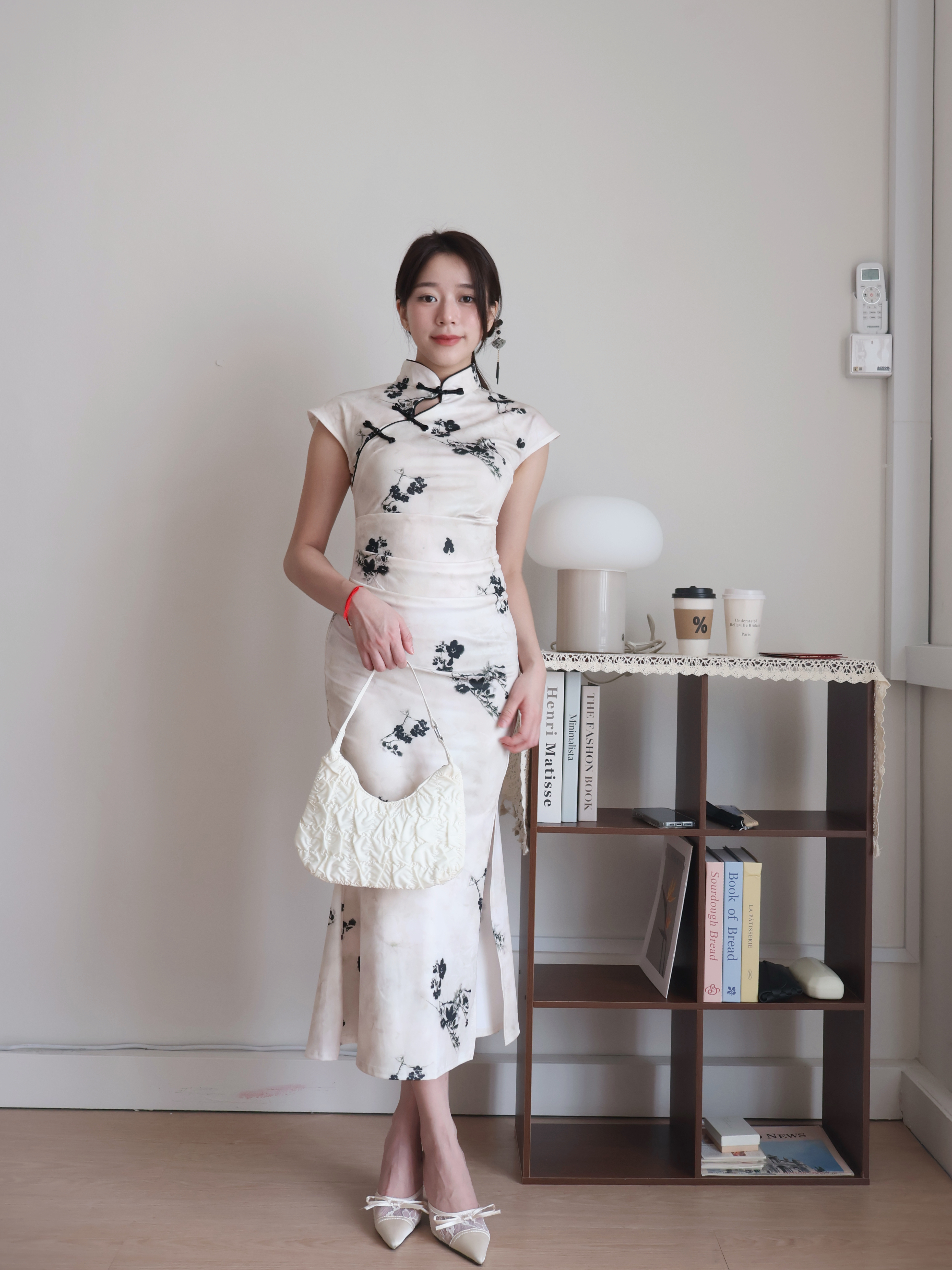 Gwen Side-Slit Cheongsam | Cream