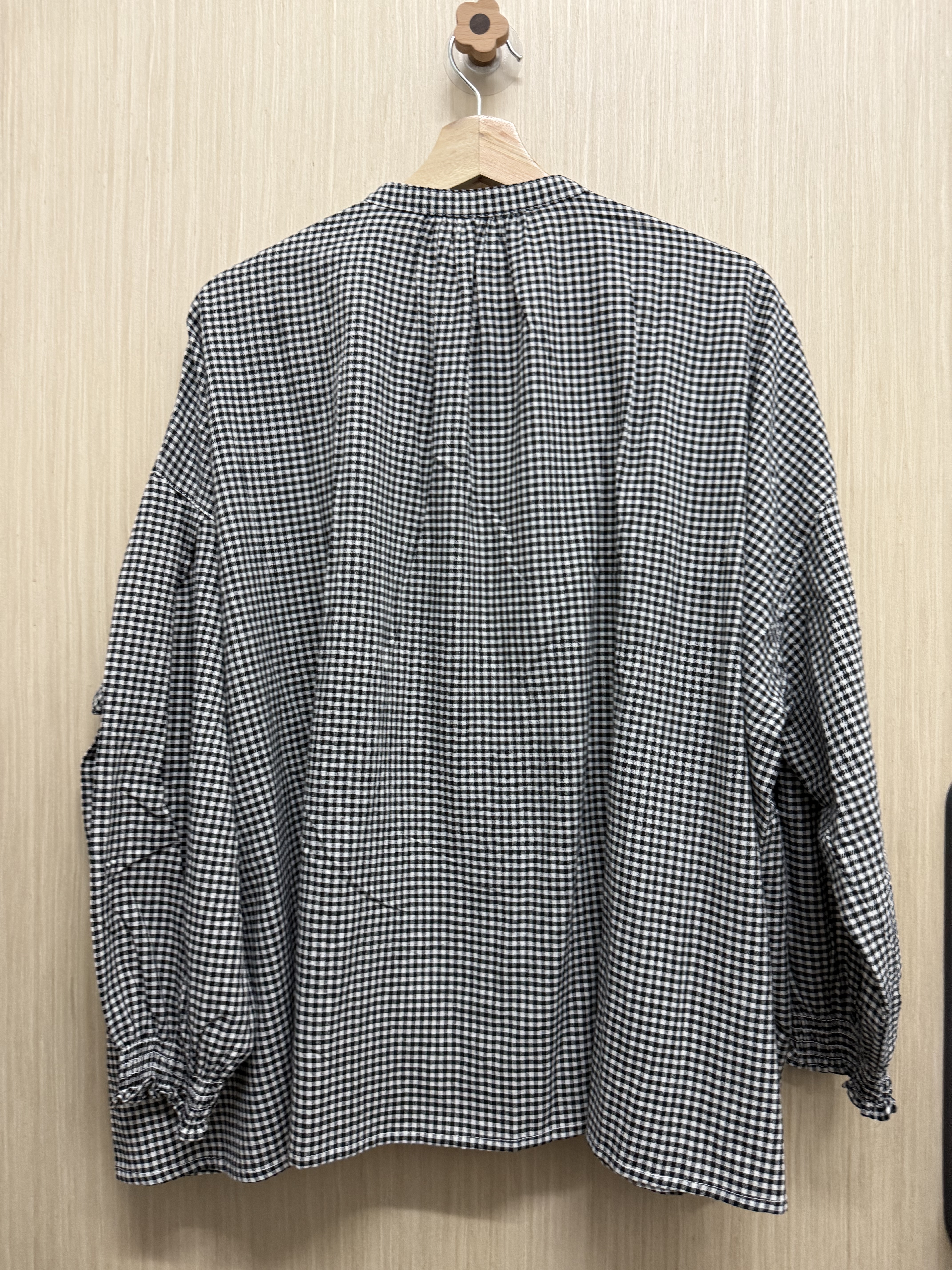 風琴褶泡泡袖格仔恤