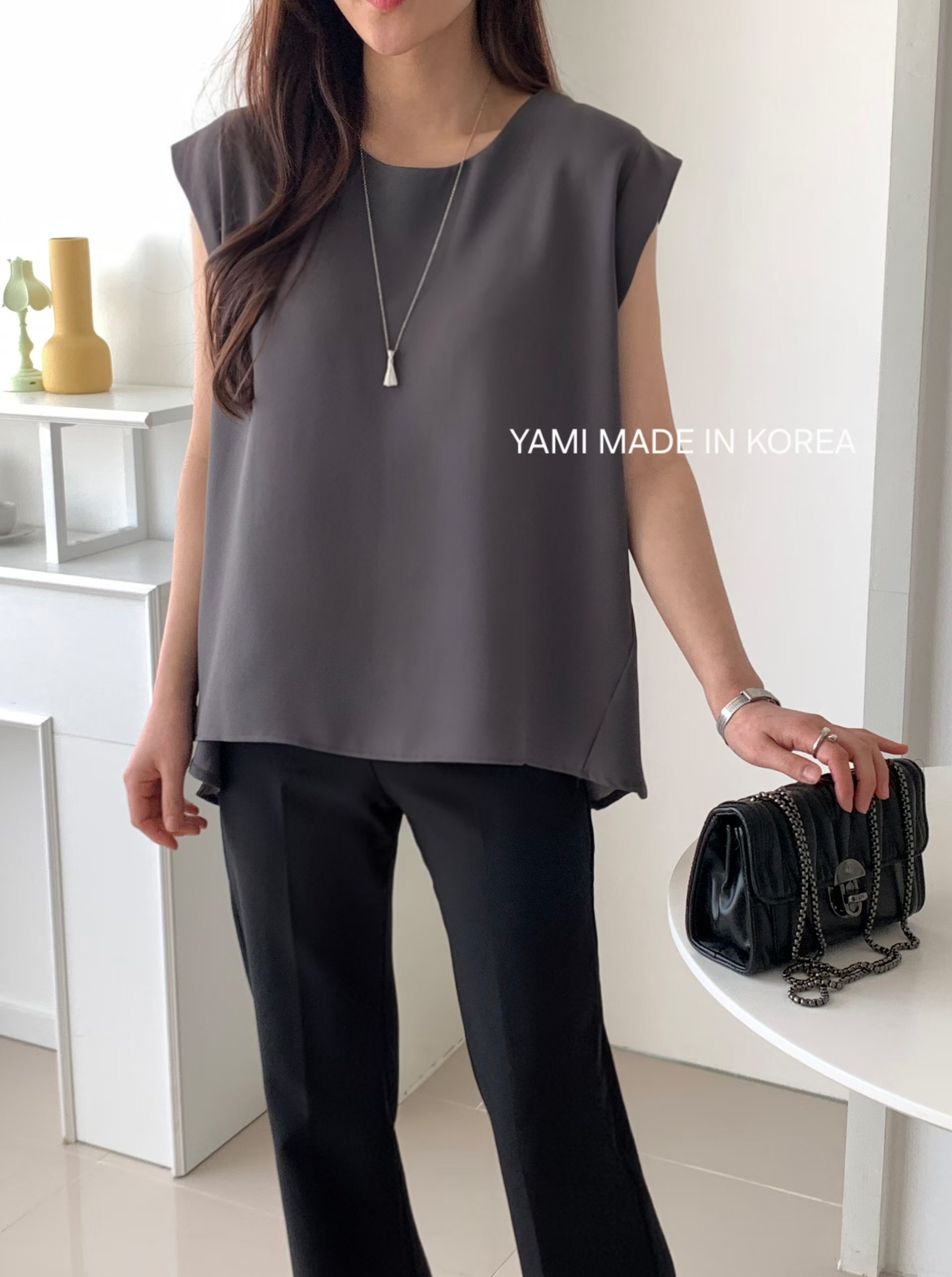 Made in Korea 🇰🇷半袖A cut top