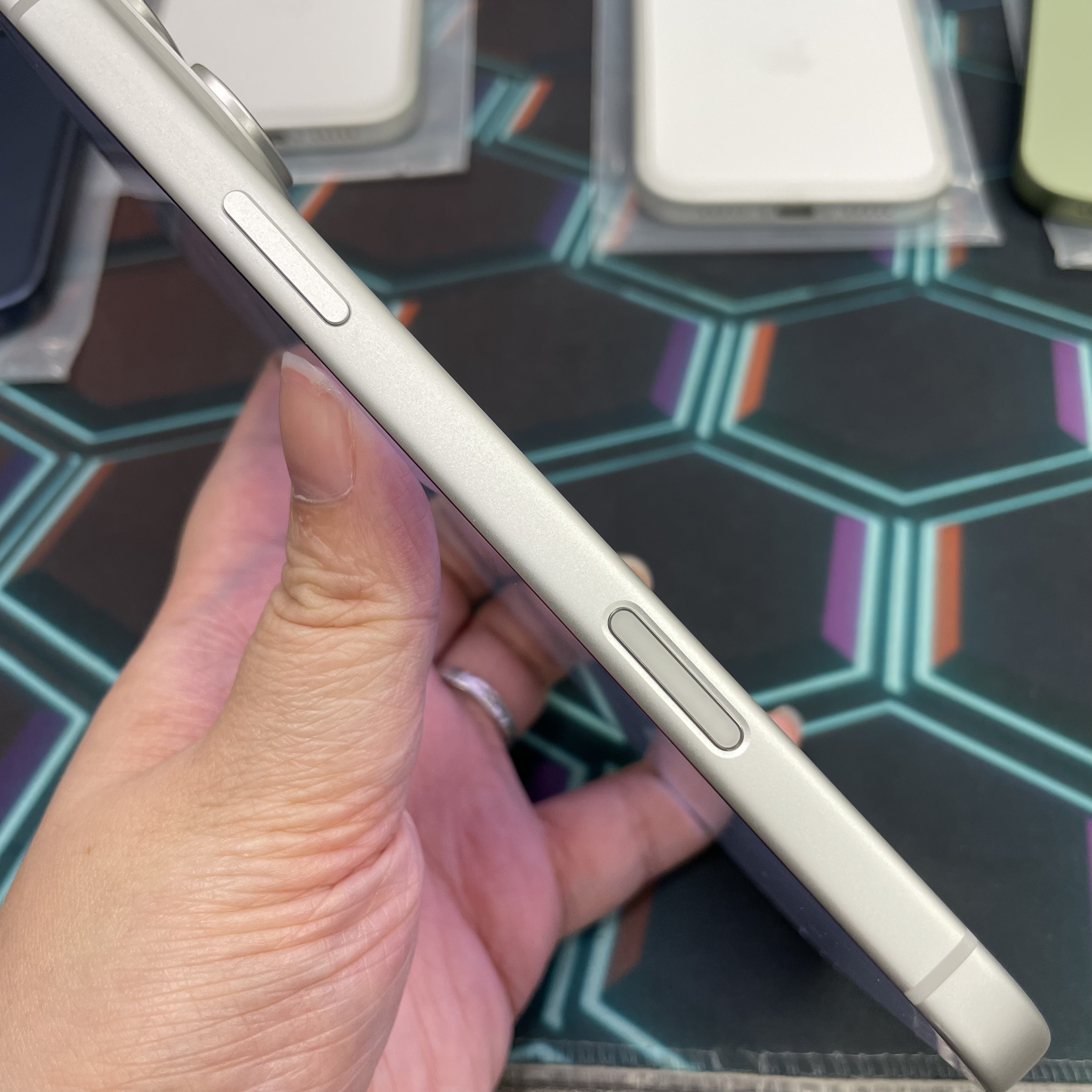 *8212 17 pro max 完美機 2TB 電91 銀色 sliver