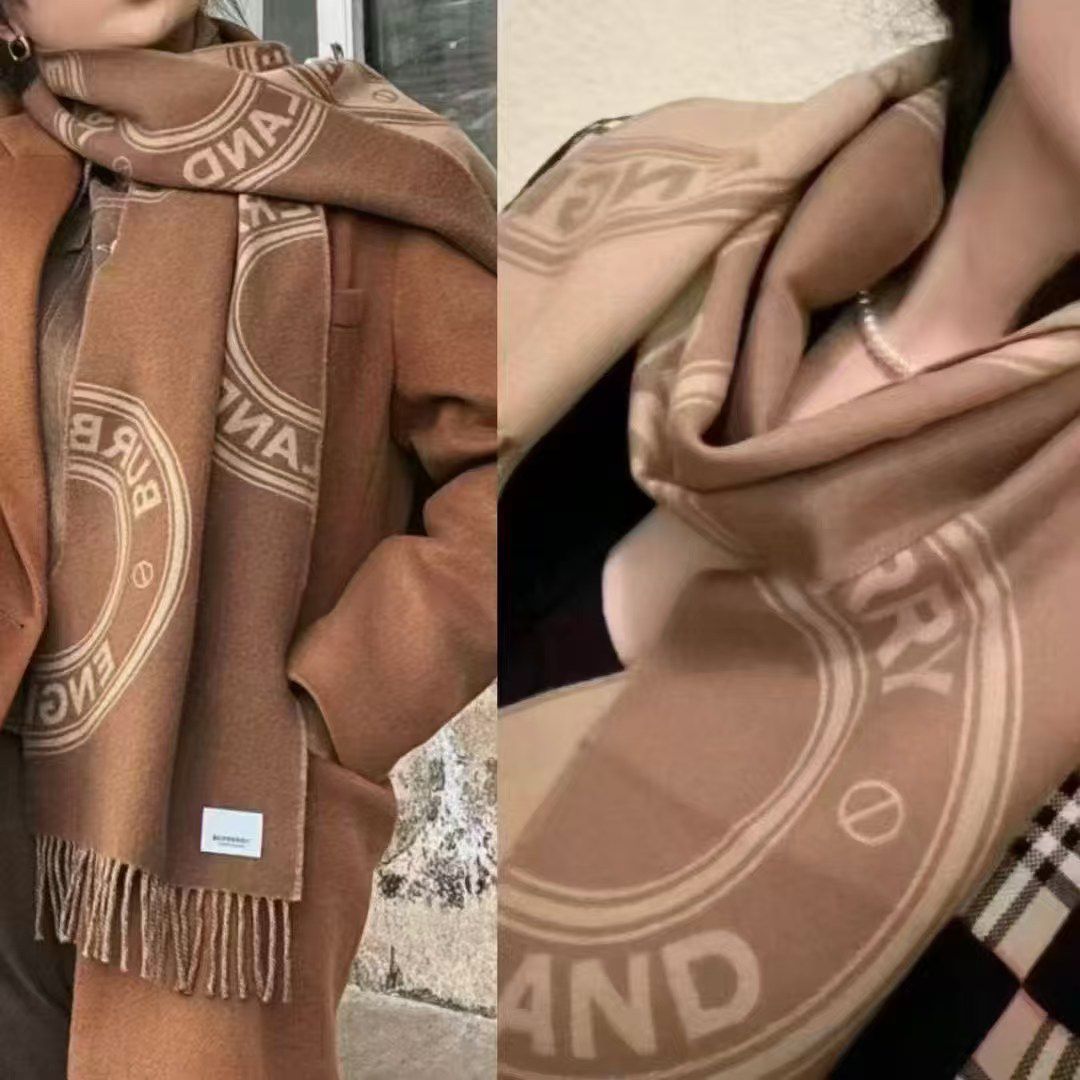 預購 Burberry🌈🌈折扣款 羊毛圍巾🧣all sale