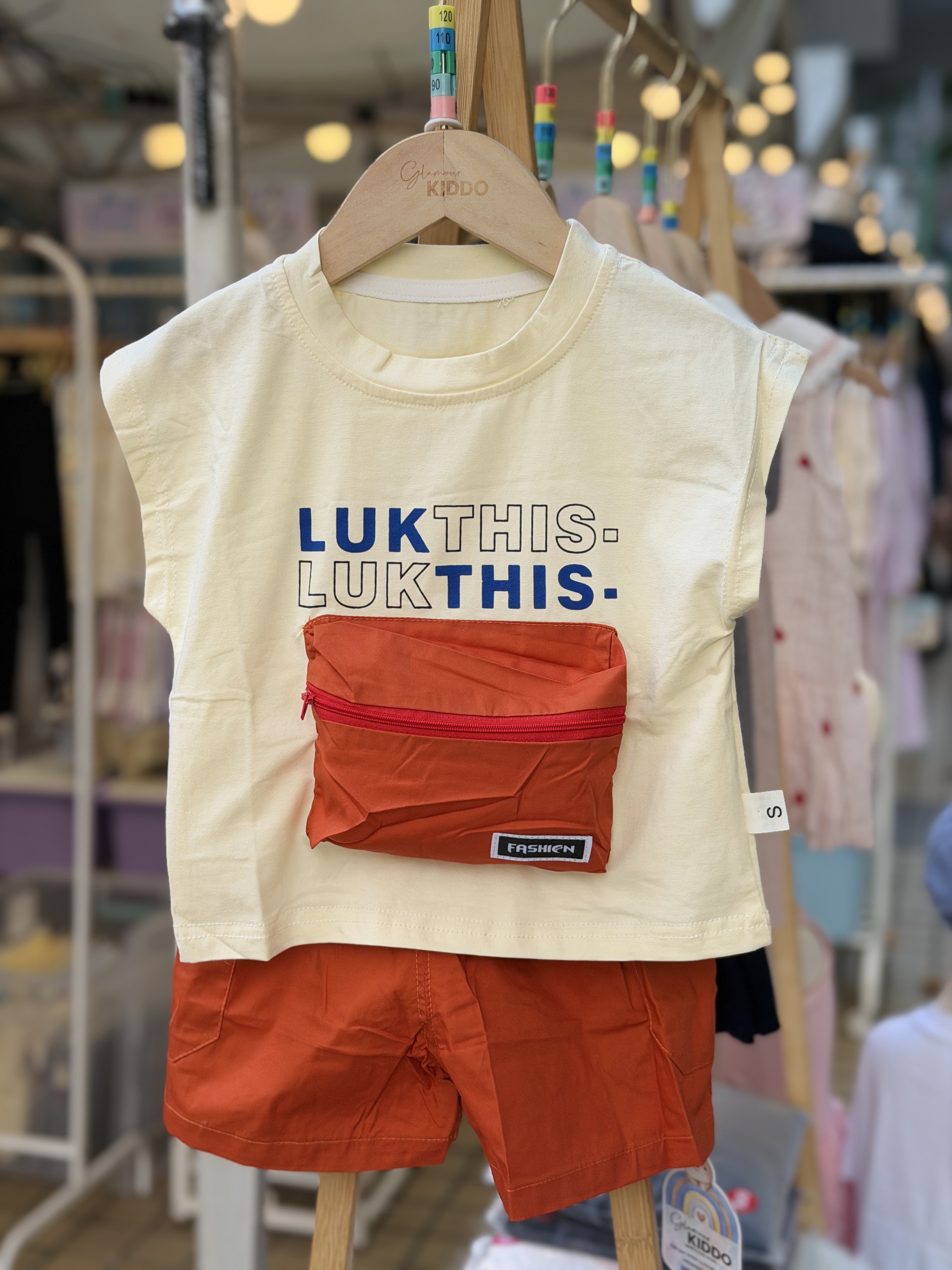 551526 | Kid Boy Graphic Tee with Pocket and Shorts