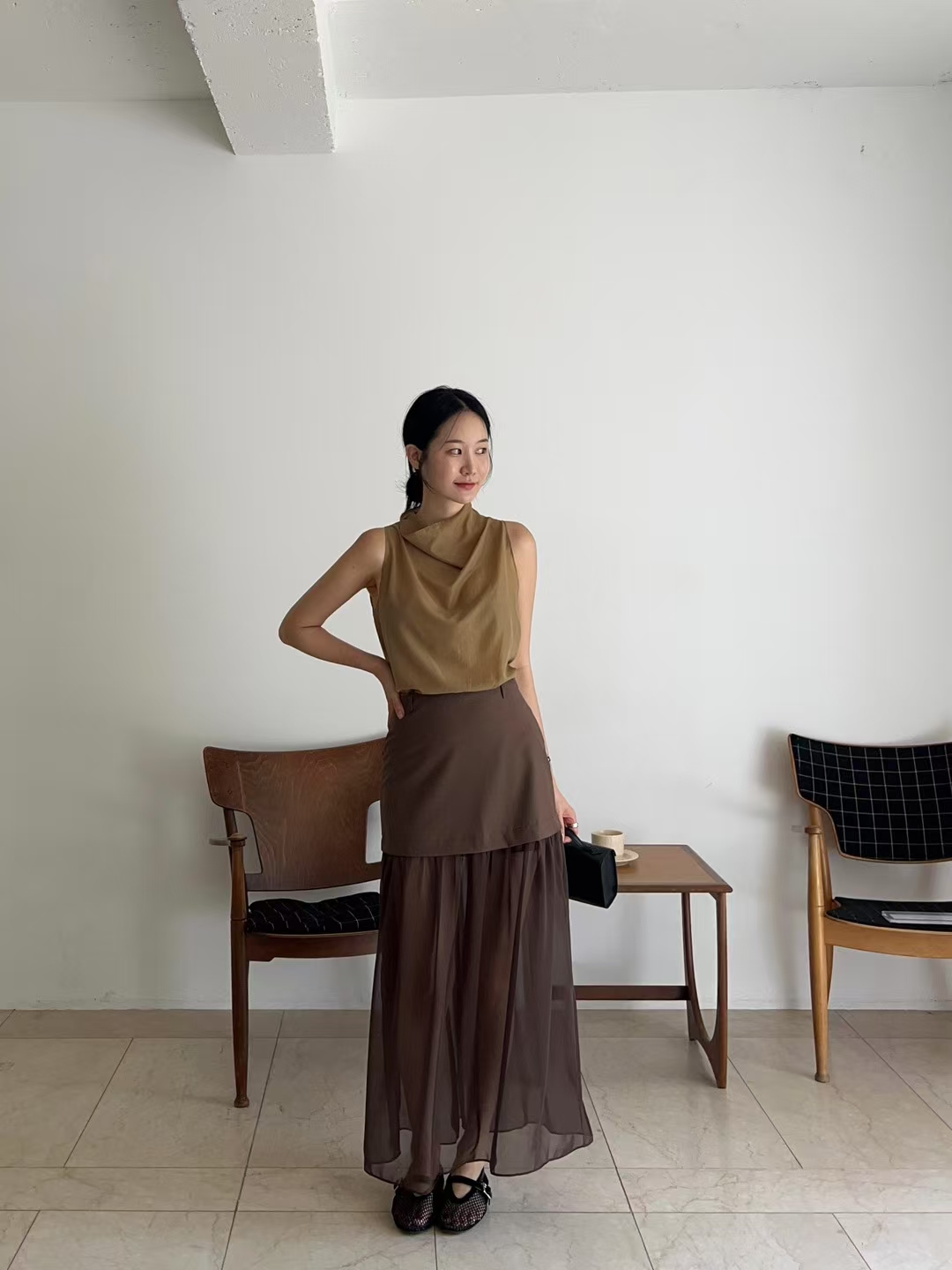 Two-Tone Paneled Skirt with Flowing Chiffon Hem ‖ 拼接质感雪纺飘摆半裙 KR0399262