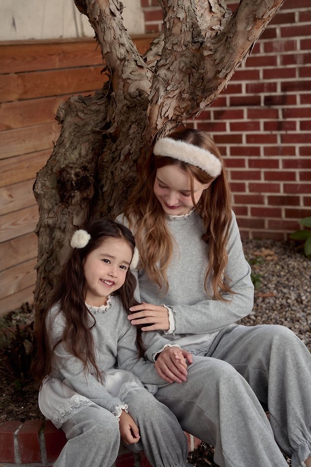 Momoann | Lily Polati with Mom