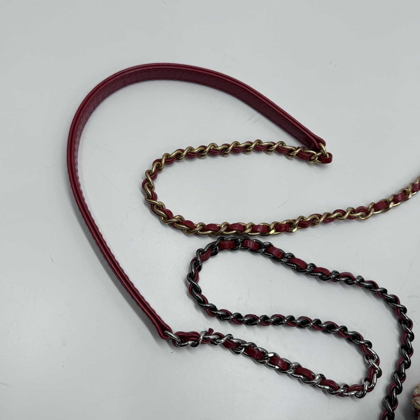 Pre-Owned Chanel Gabrielle Bucket Bag / Product Code: 25041926