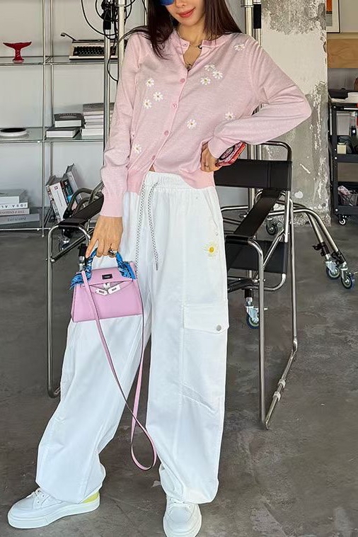 刺繡太陽花休閒褲