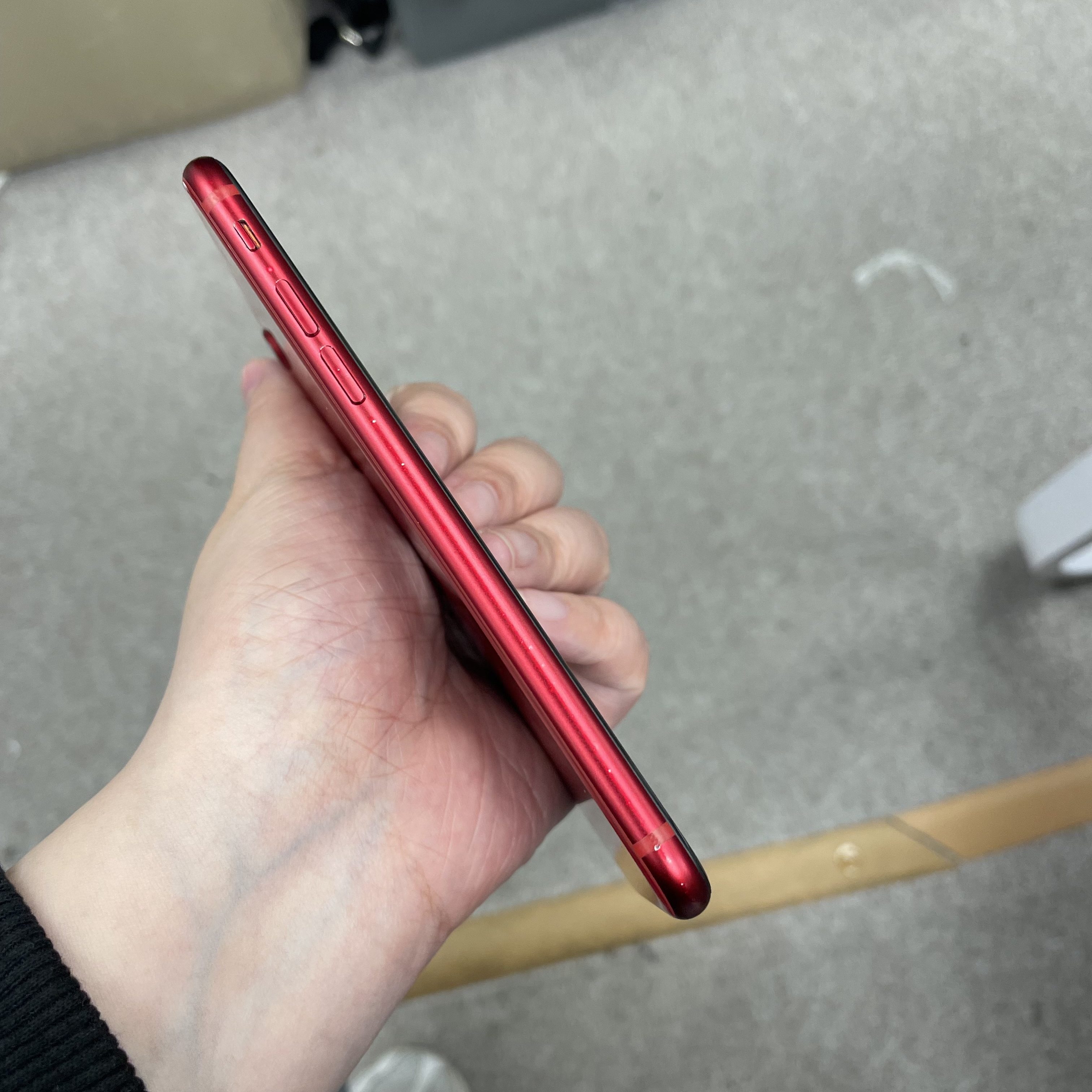 *5918 SE 3 勁靚機 64GB 電78 紅色 red