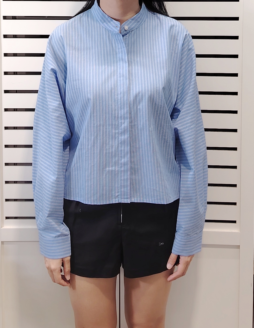 25029 Medium Collar Button Down Long Sleeve Shirt