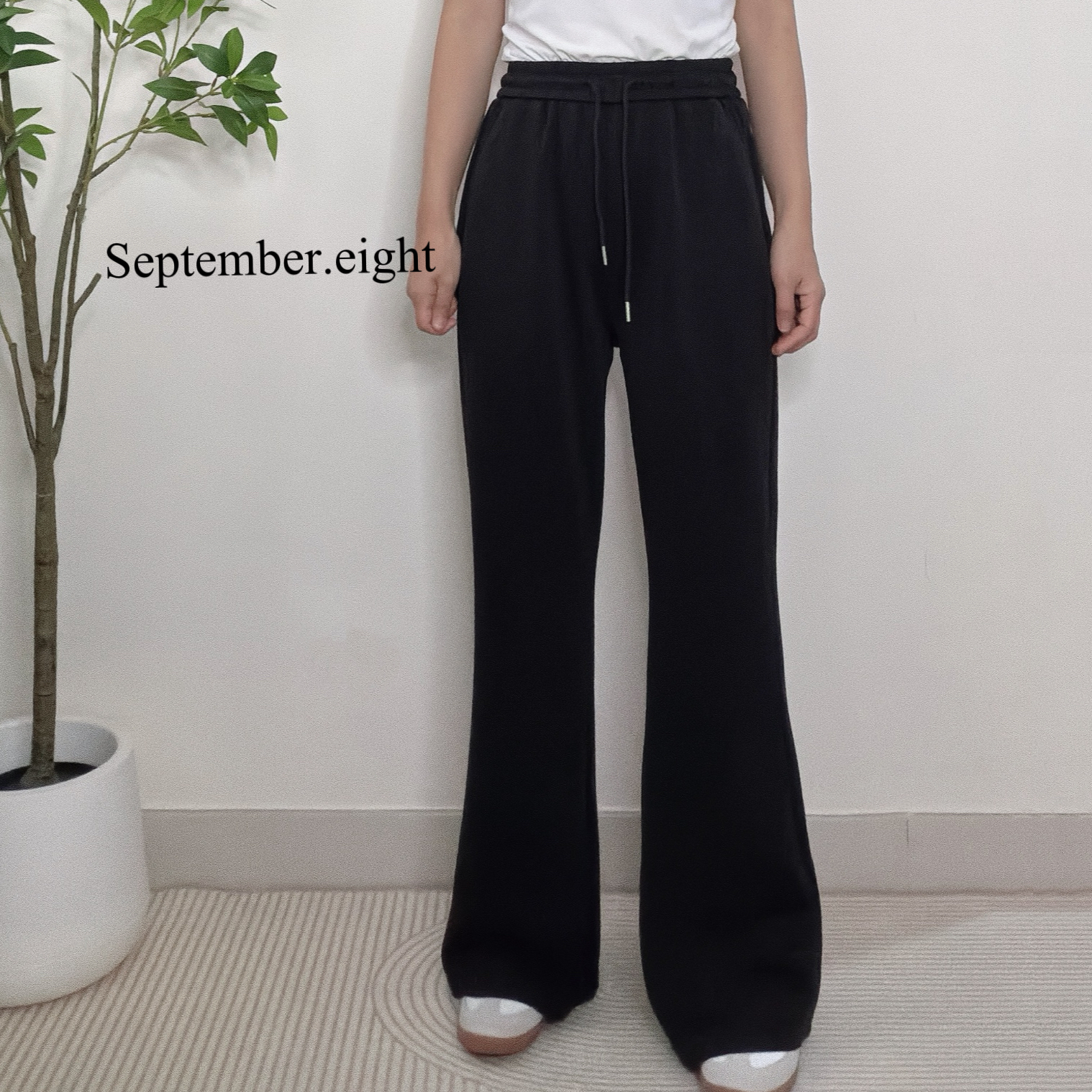 Made in Korea 🇰🇷牛奶棉喇叭褲