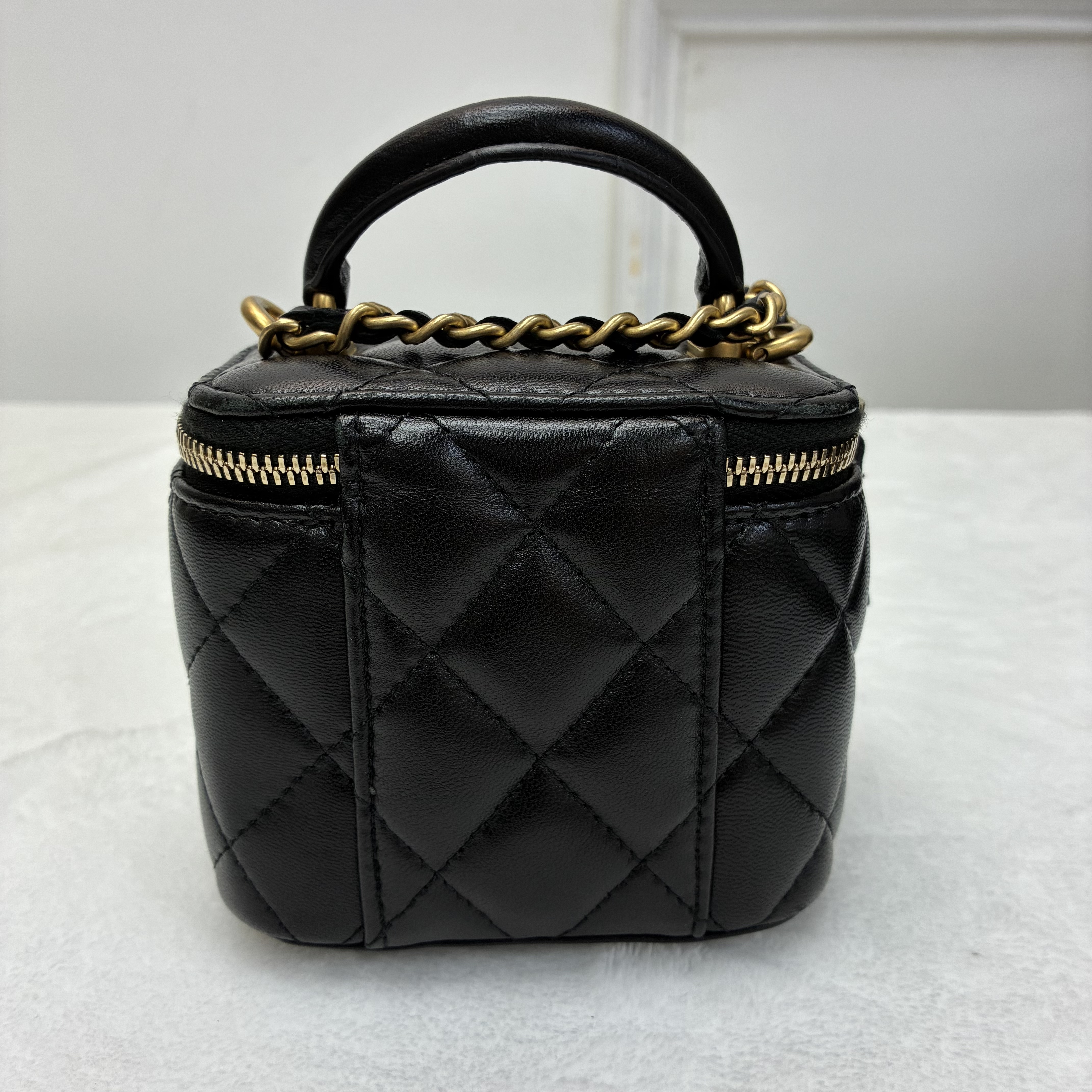 Chanel Vanity Case 黑色羊皮小廢包
