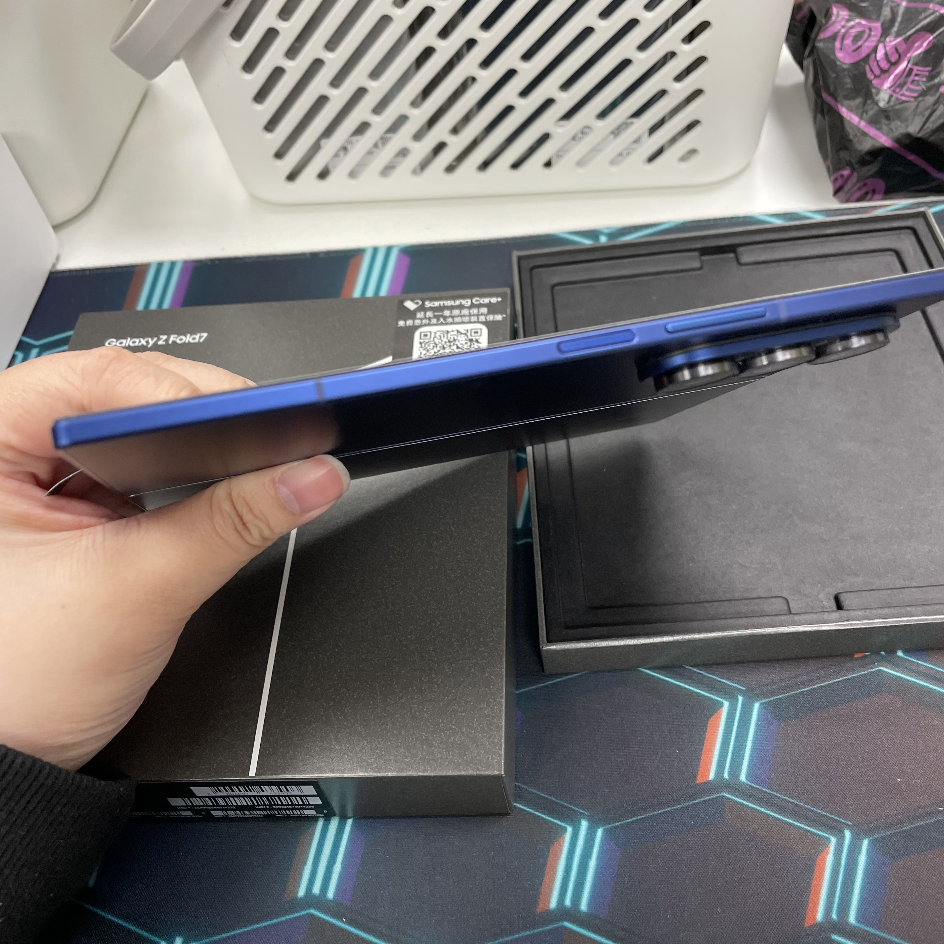 *6084 Galaxy Z Fold 7 勁靚機 16+1TB 藍色 blue