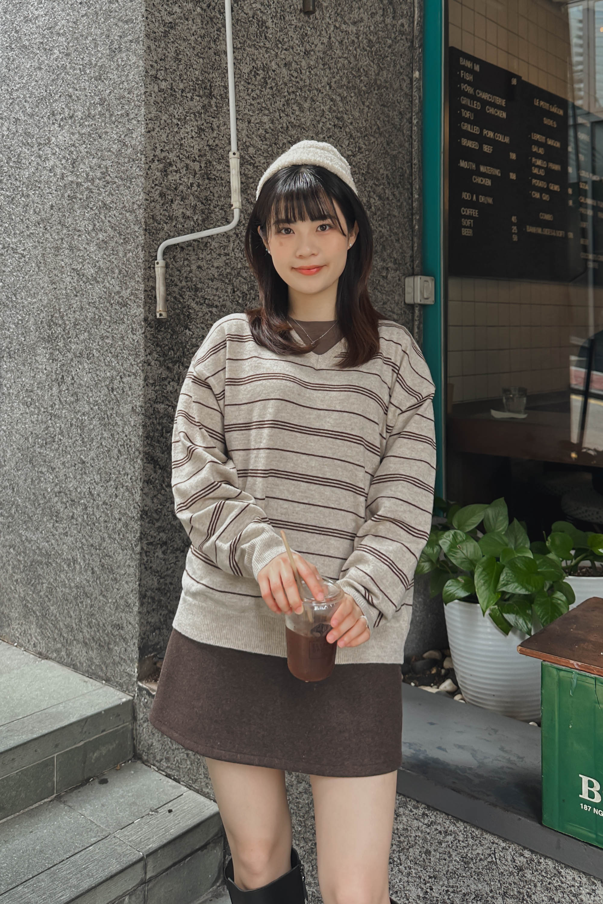 英倫拼色橫間V領冷衫 (兩色入)