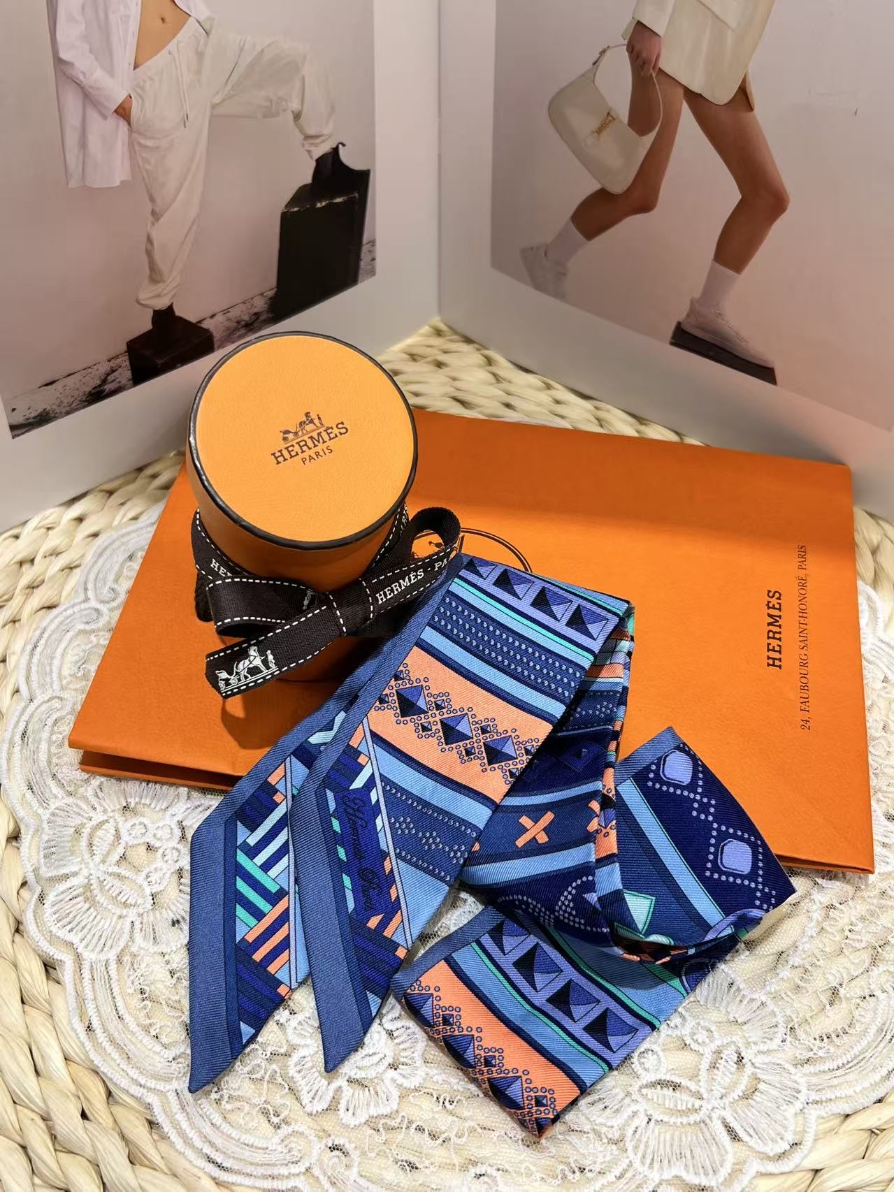 Hermes  Colliers de Chiens Remix Twilly 