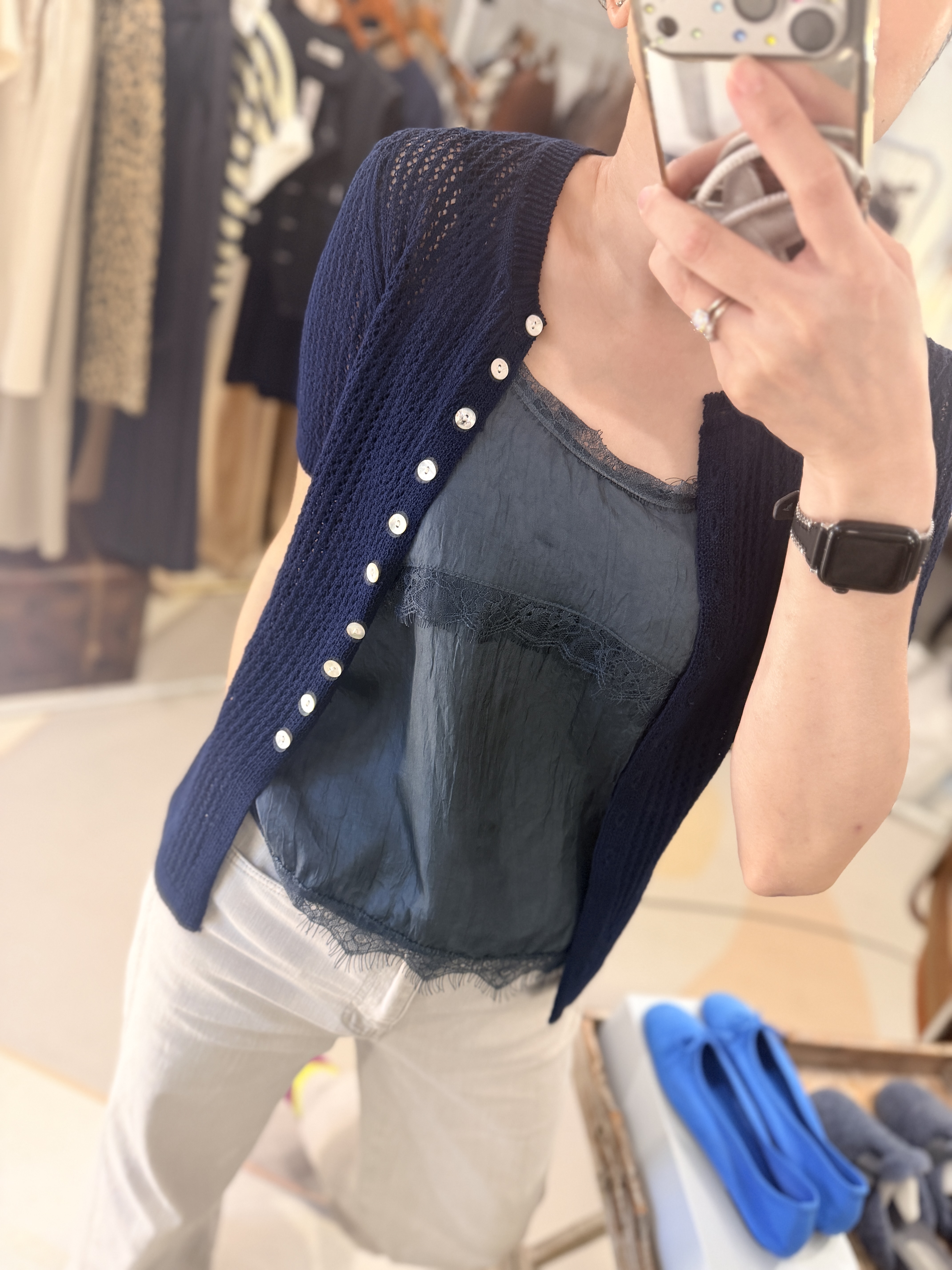 Shorts sleeve cardigan