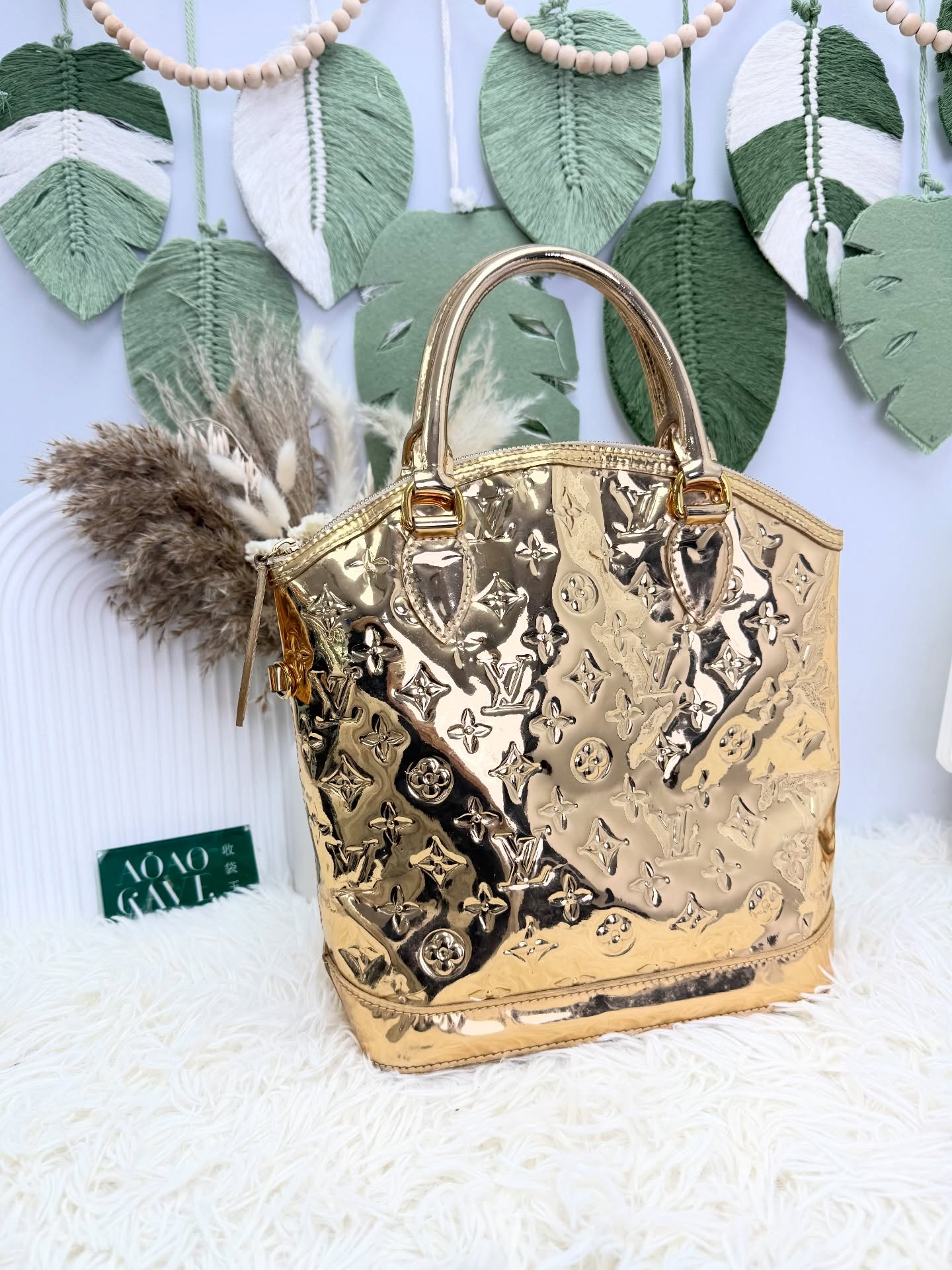 LV👜 PRE OWNED 🛍️金色漆皮手提包💛💫