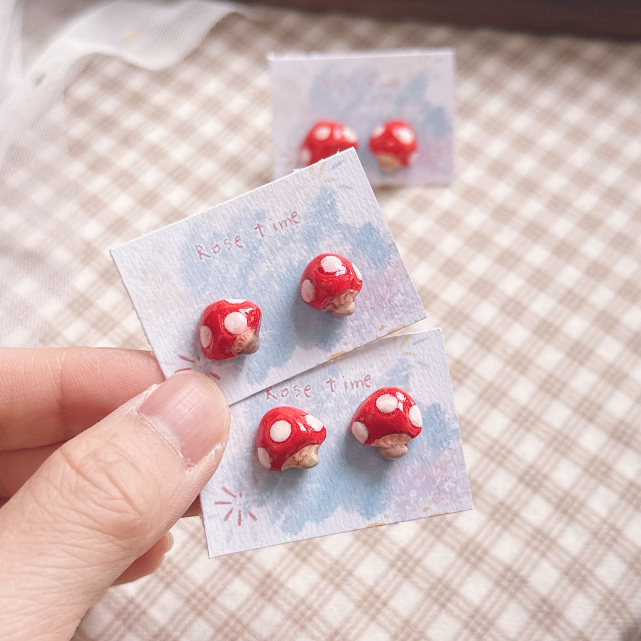 手繪 半立體紅蘑菇🍄耳釘 可改色