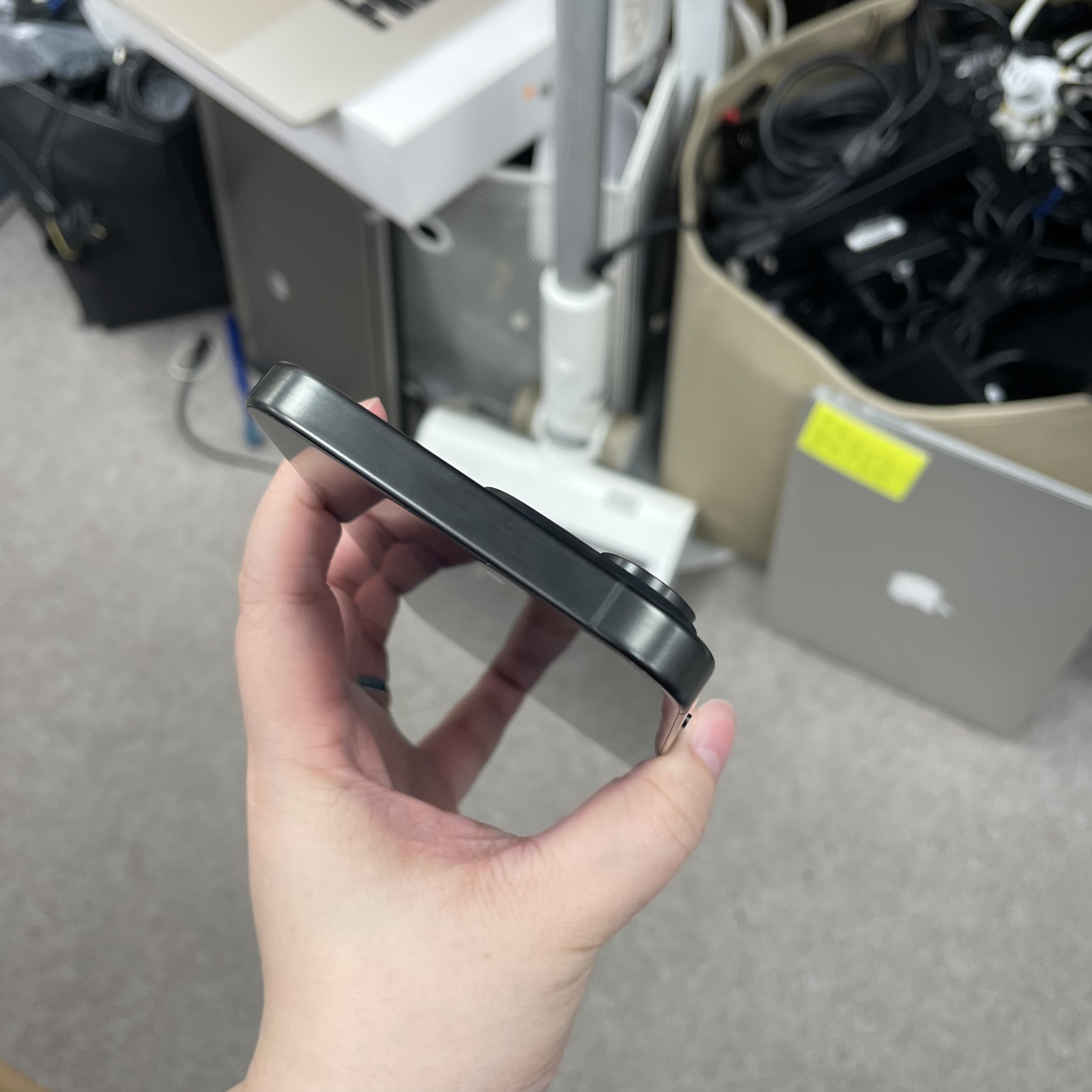 *6000 15 Promax 完美機 256GB 電100 黑色 black