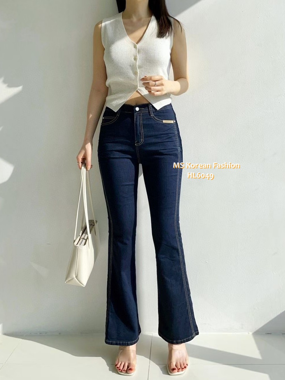 HL6049 韓國🌼Howluk拼接線條喇叭牛