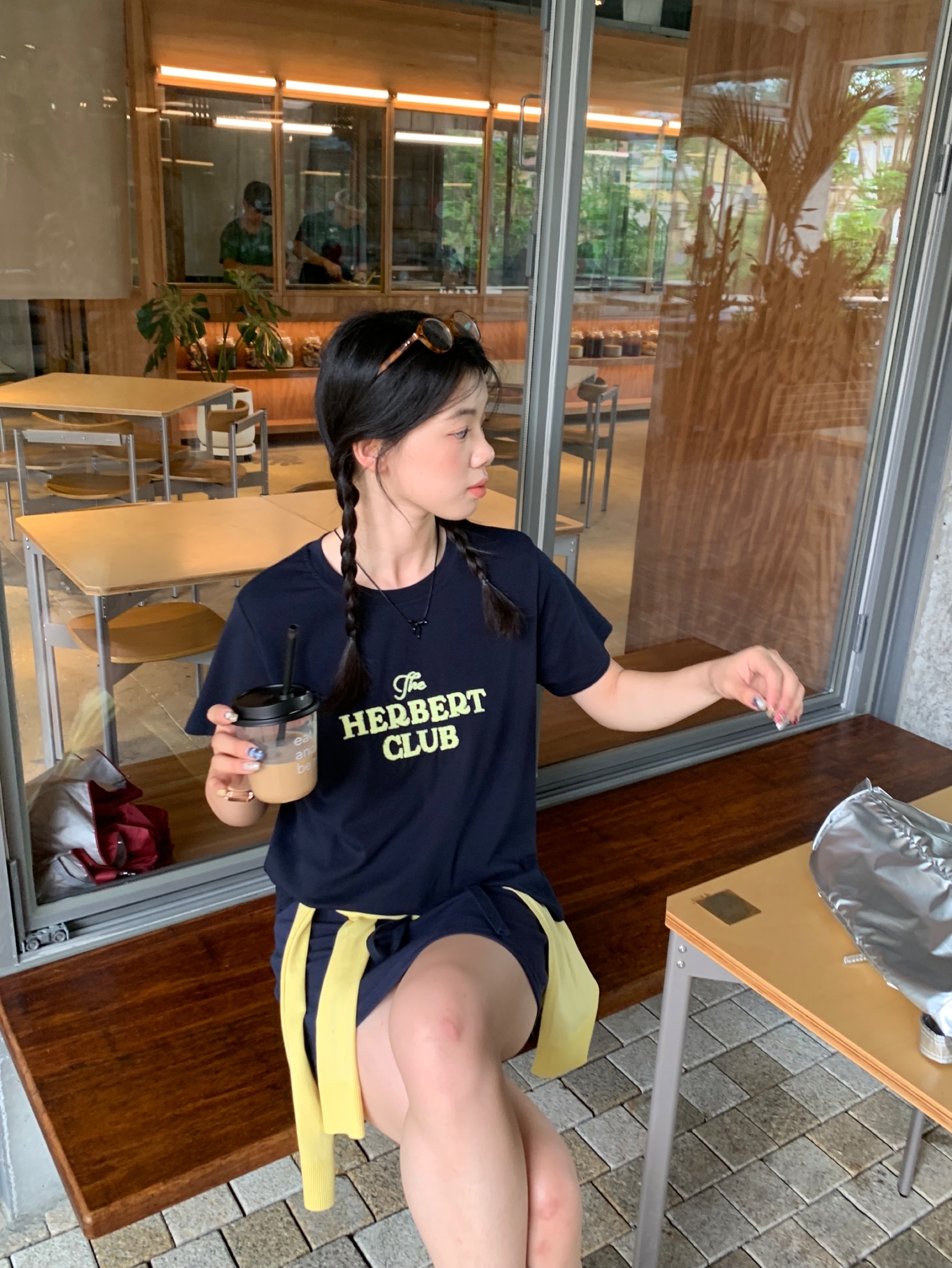 The Herbert Club Letter Embroidery Top+Shawl+Skirt Sets 撞色刺绣字母休闲 3 件套 （3 colours）