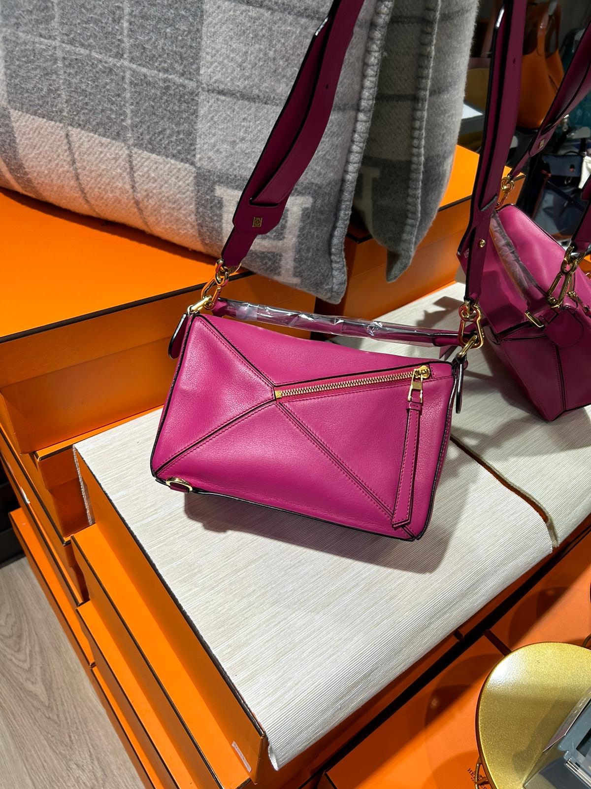 Loewe puzzle small calfskin 100%Authentic,95%new ✅strap✅dust bag