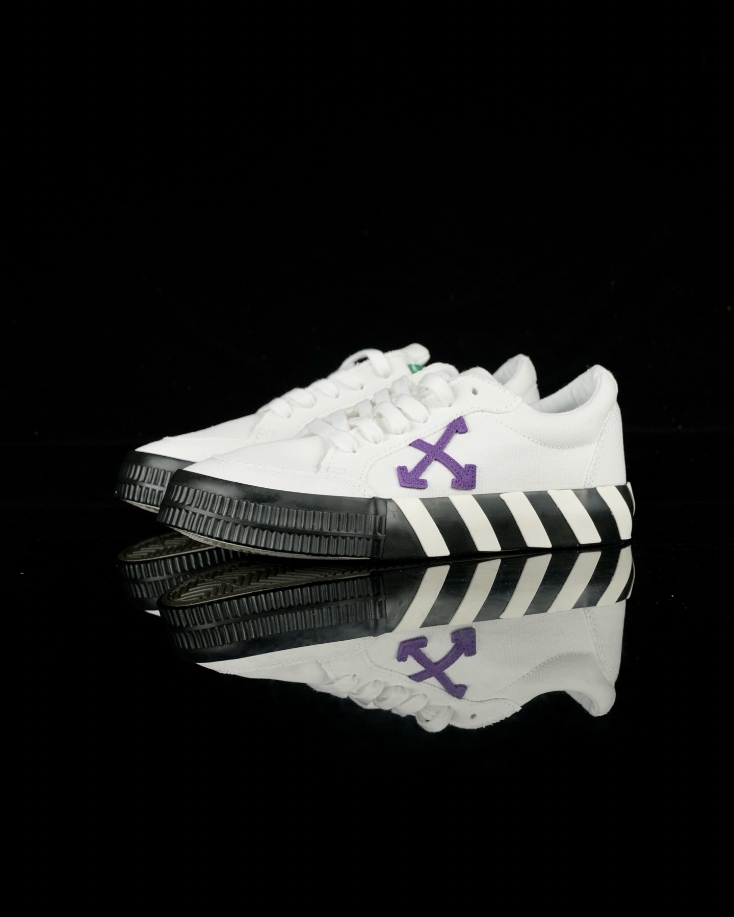 Off-White Low Vulcanized