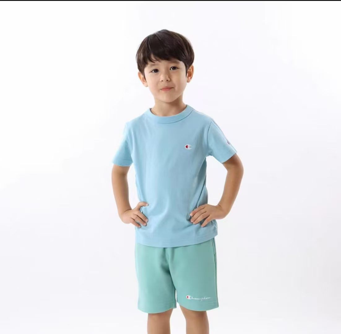 親子款/6色選擇/2件起各减$ 10。廠單champions經典純色短袖