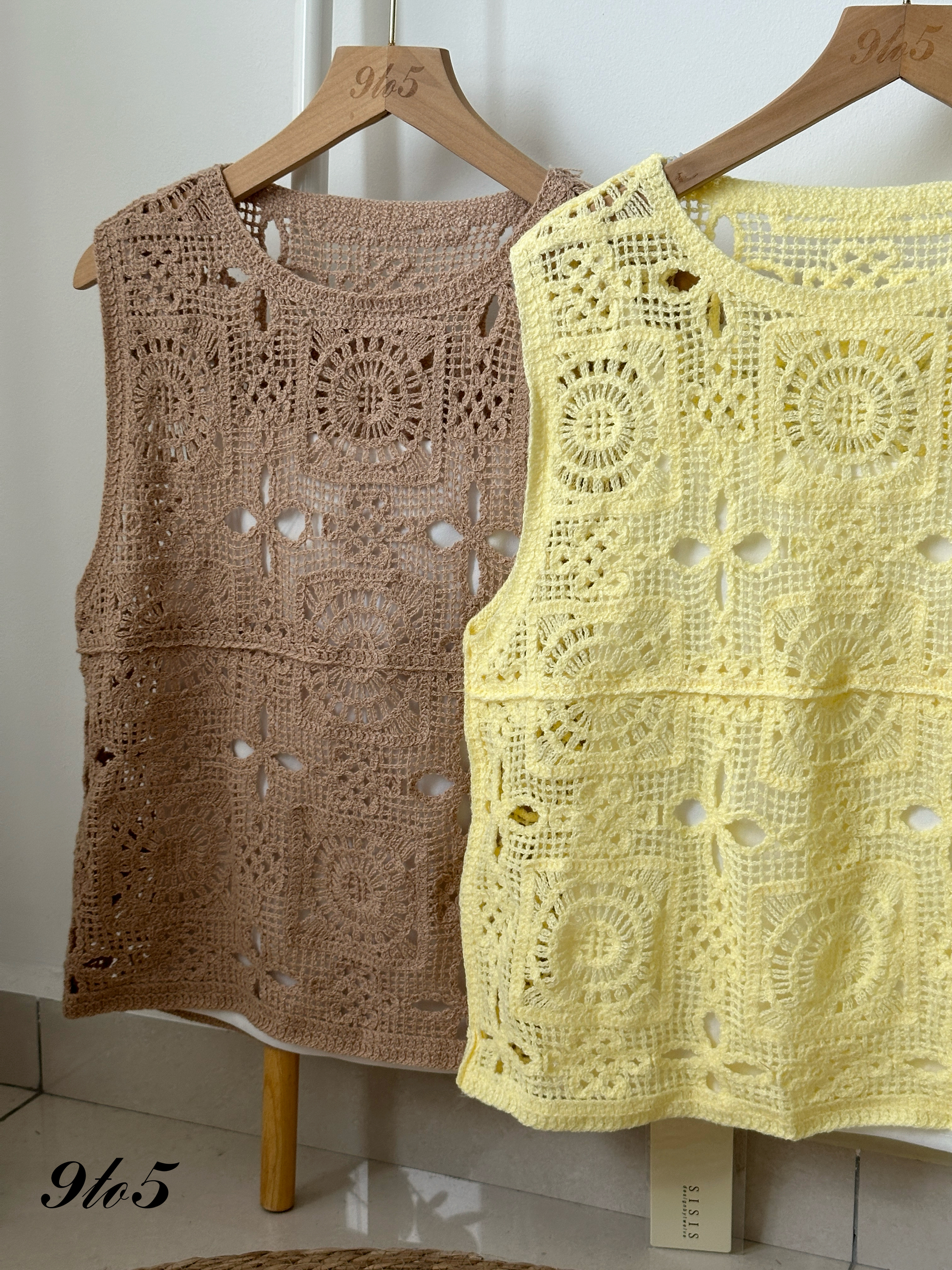 T4129 Sleeveless Bohemian Top - 4 Colors 