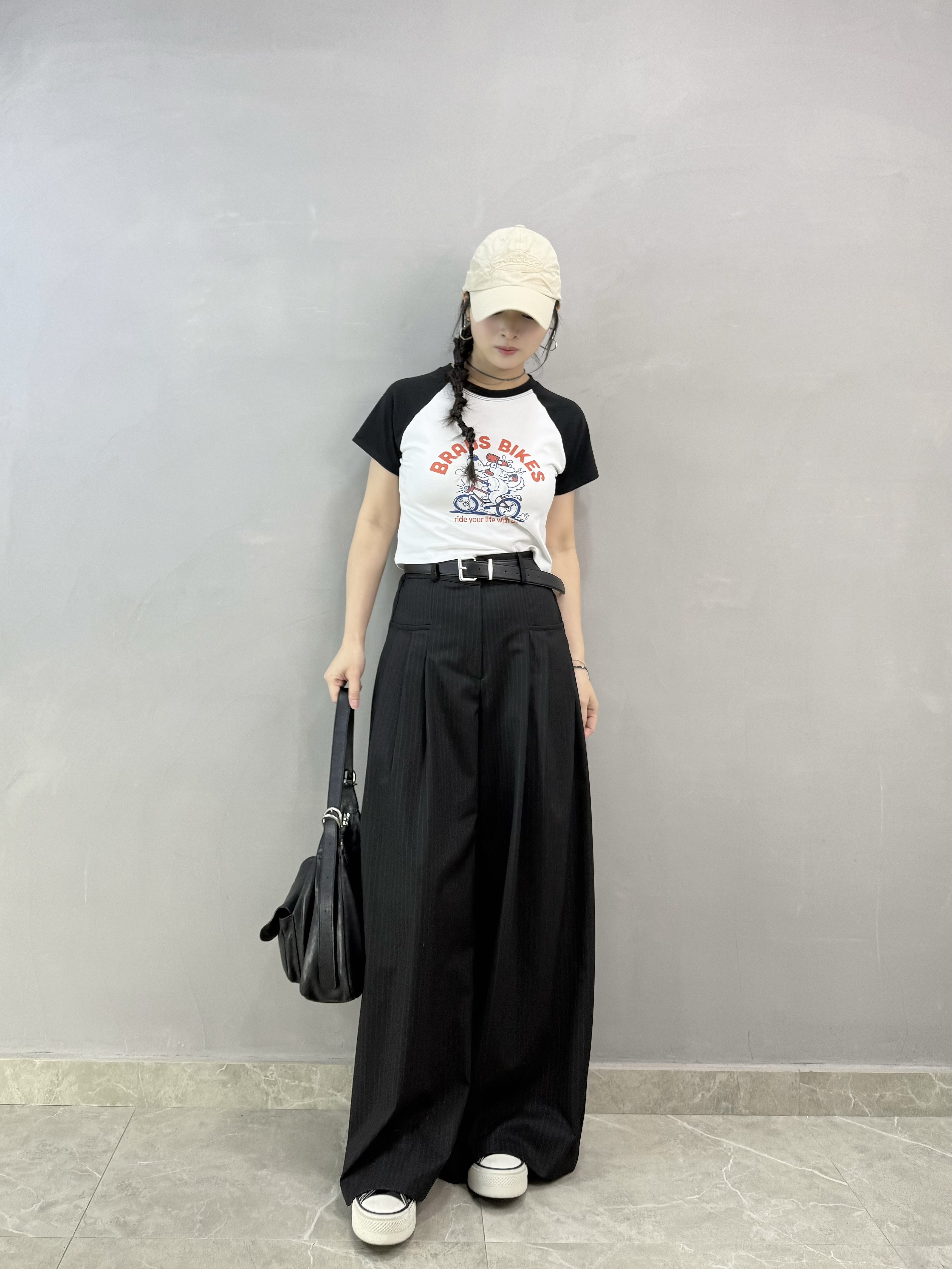 E05 趣致狗牛角Tee