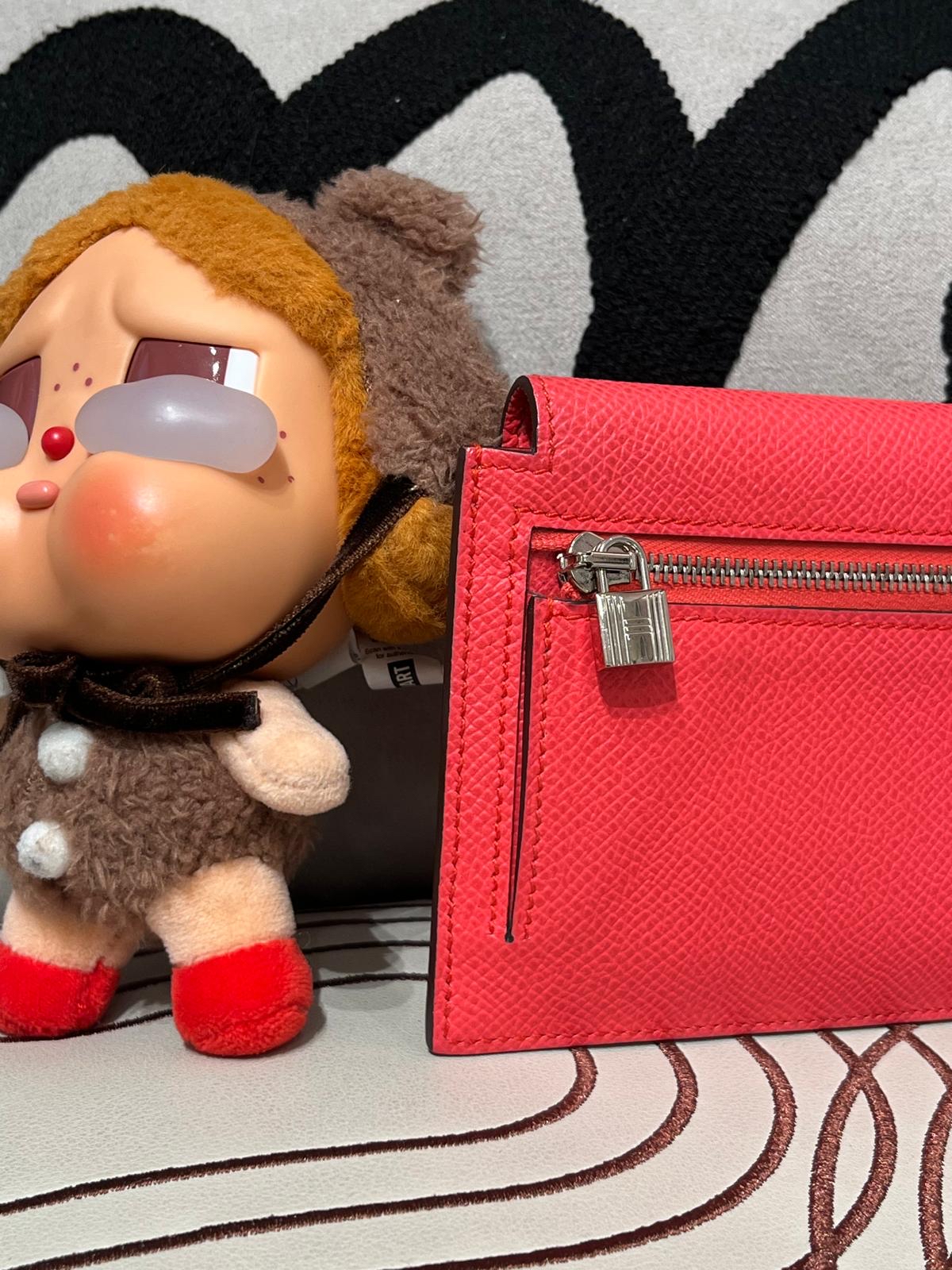 Hermes Kelly Pocket Stamp 100%Authentic,98%new