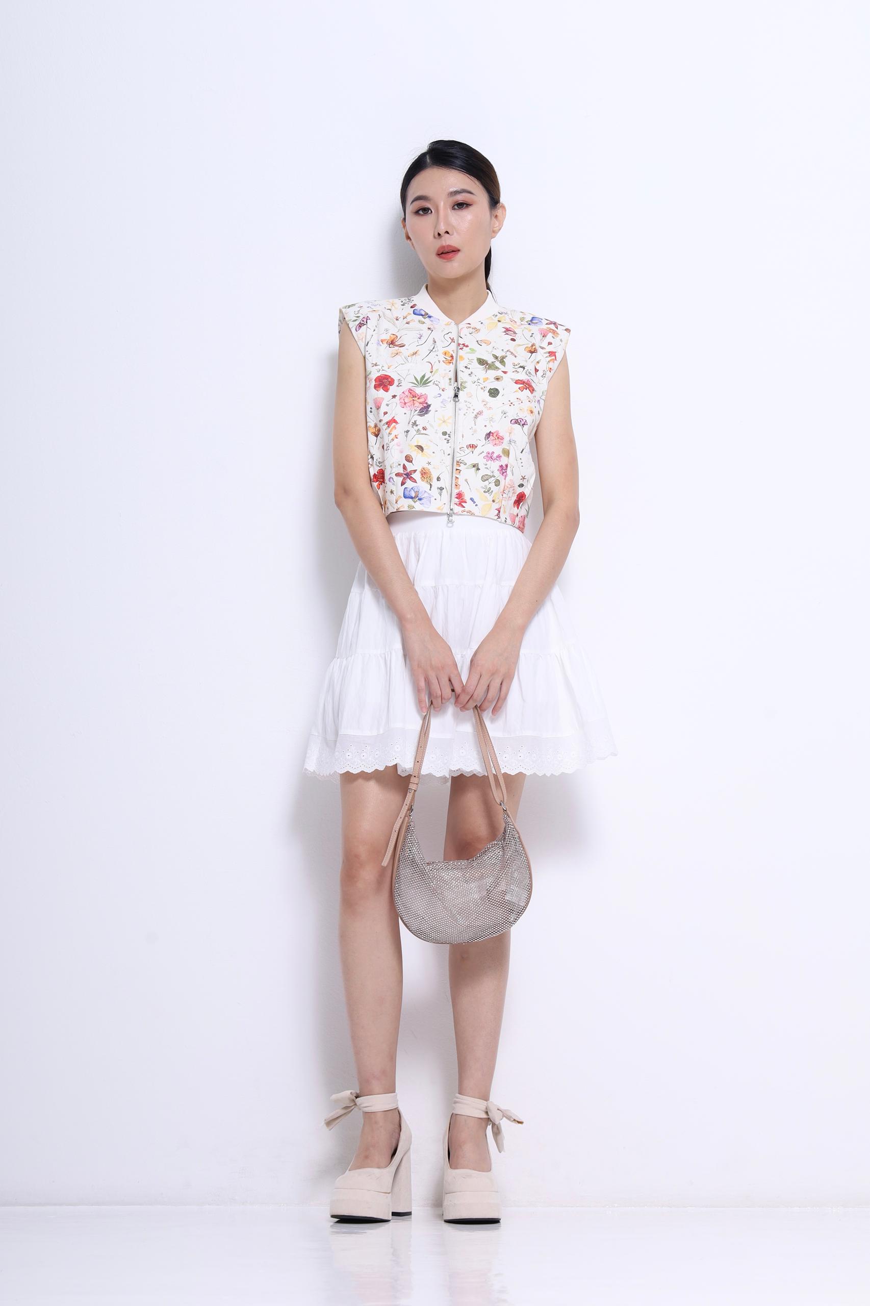 CB2665 Botanical Muse Zip Vest