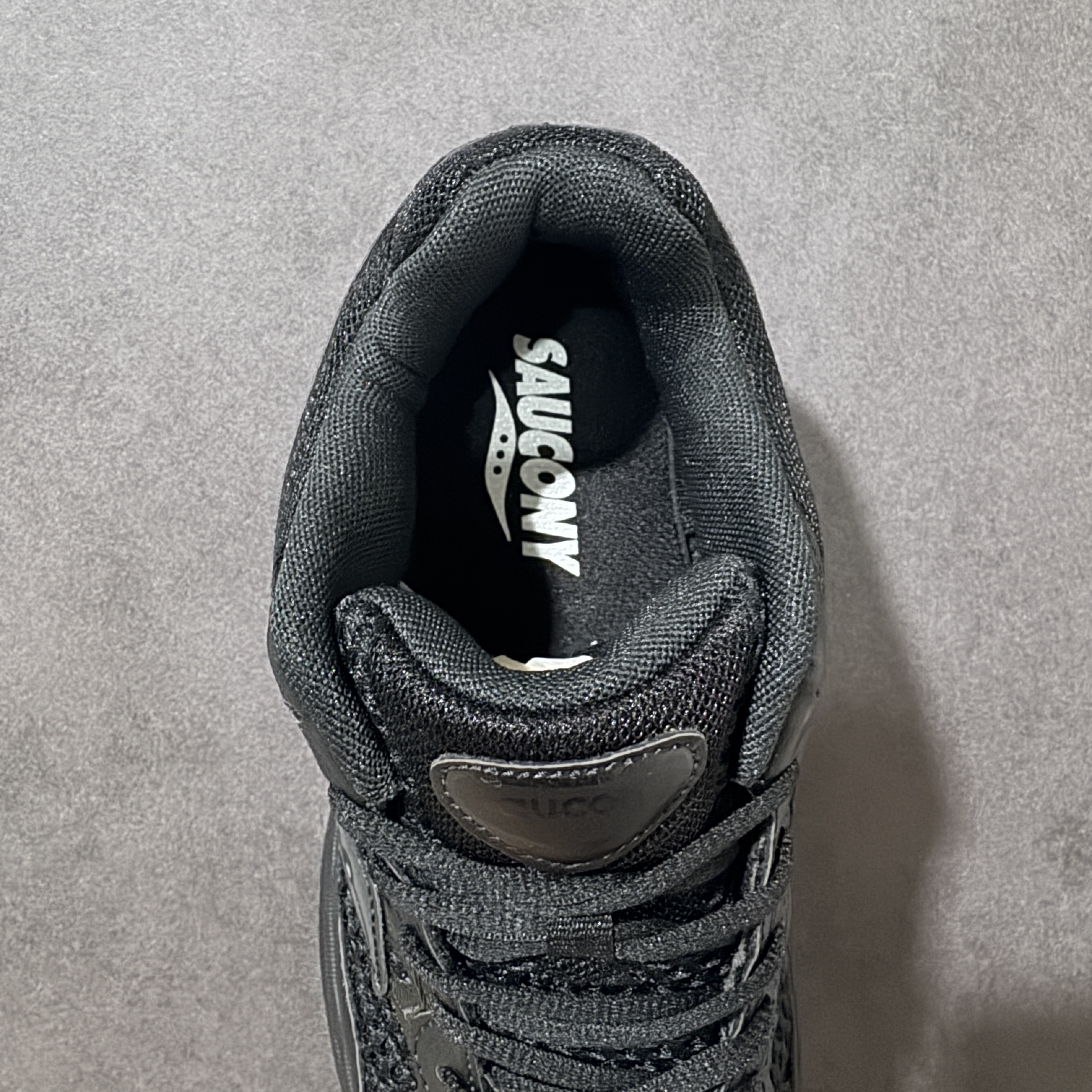 Saucony ProGrid Omni 9 OG