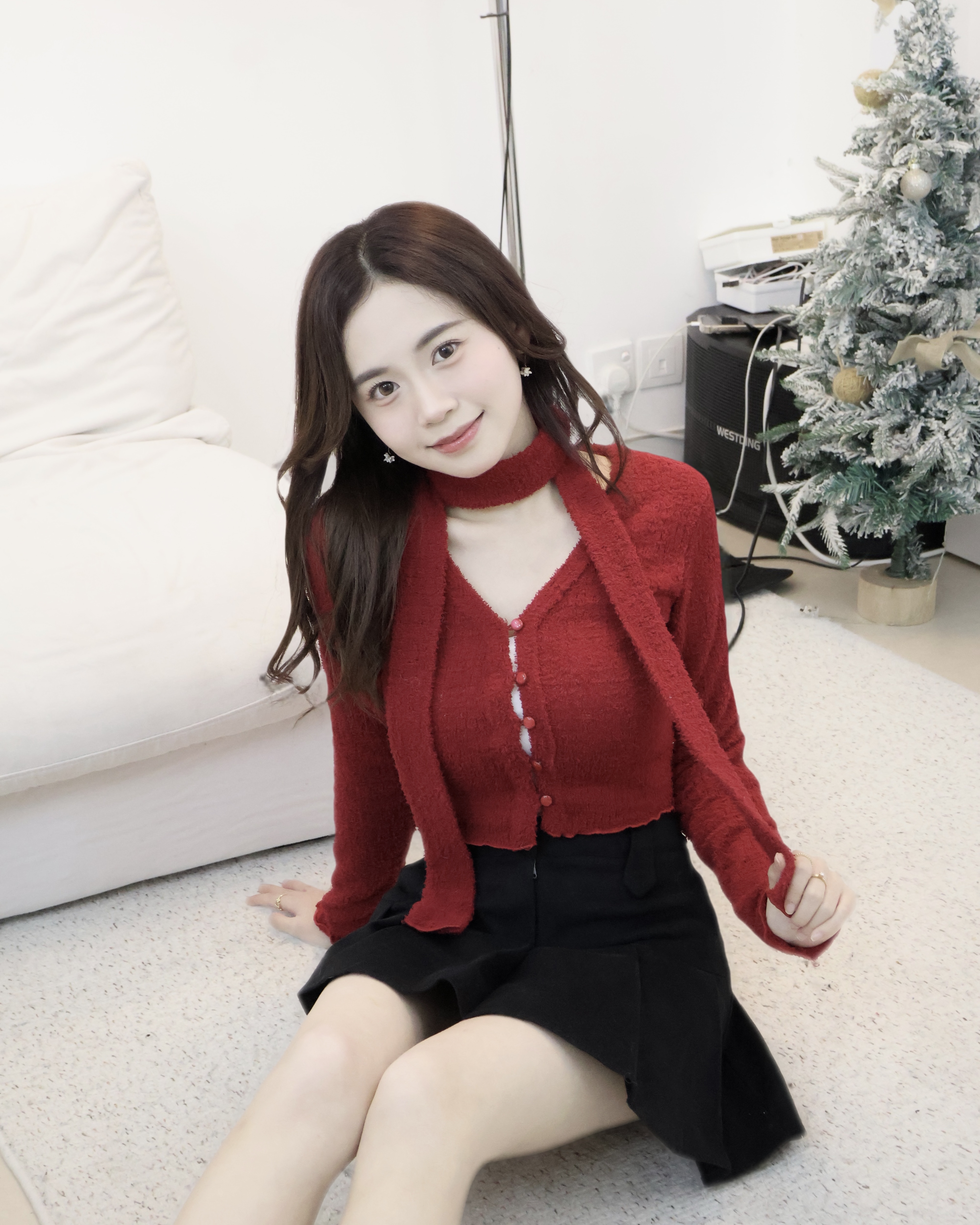 【 親自到韓搜羅🧨 | ⋆꙳節日感必備！櫻桃紅🍒i🤍毛巾粒粒感鈕扣鏤空頸巾SET❤️‍🩹 】Cherry Red Scarf Top Set(三色入)