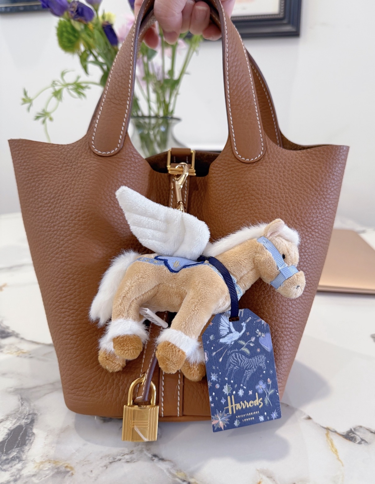🇬🇧Harrods 限定🐴 天使小飛馬掛飾😍  