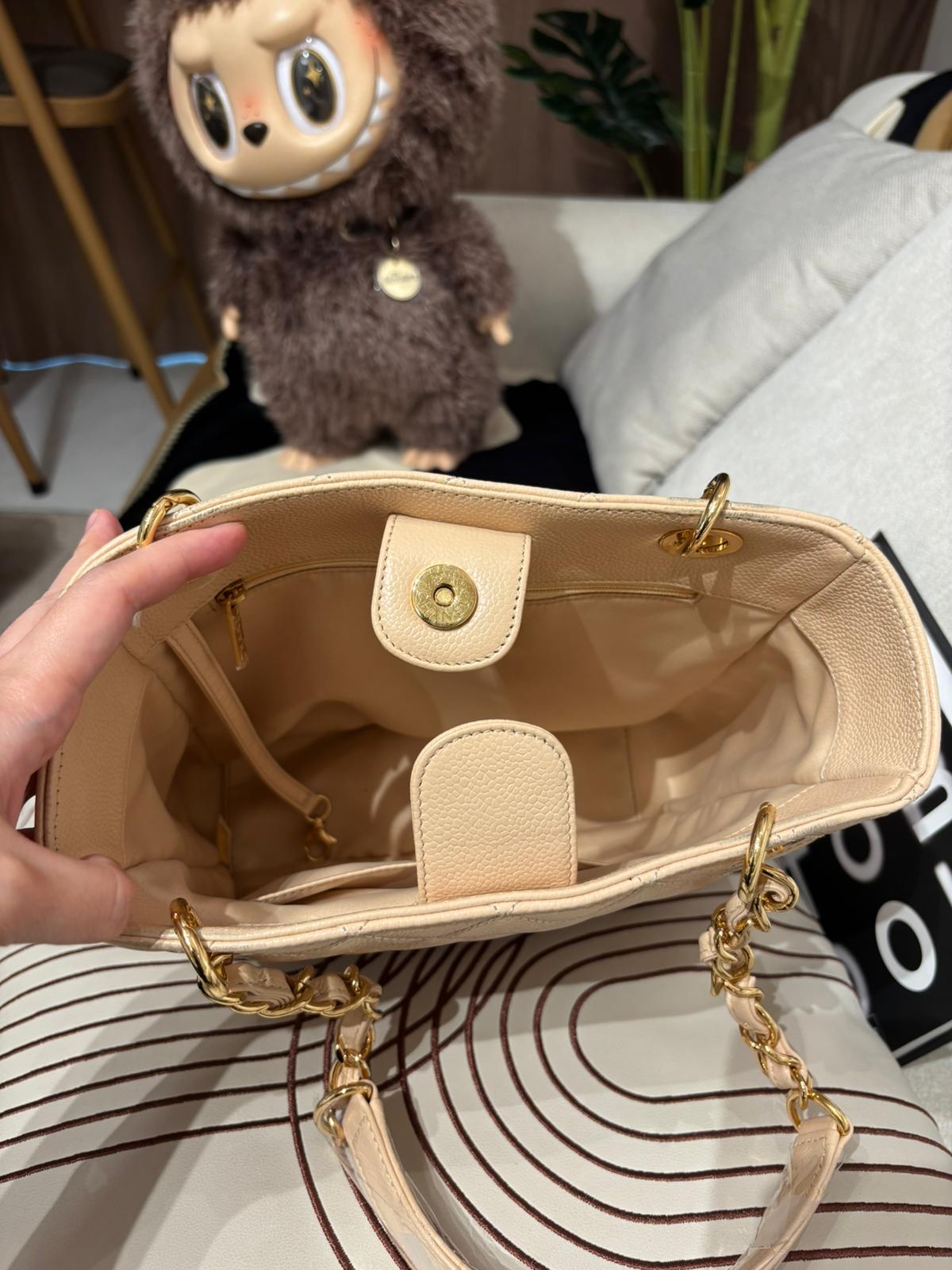 Chanel pst petit shopping tote 荔枝牛皮 100%Authentic,95%new ✅15card ✅dust bag   