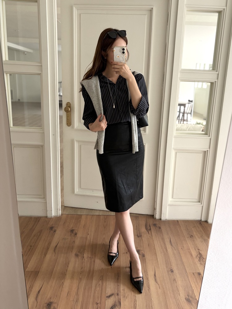 Faux Leather Midi Skirt (Black)