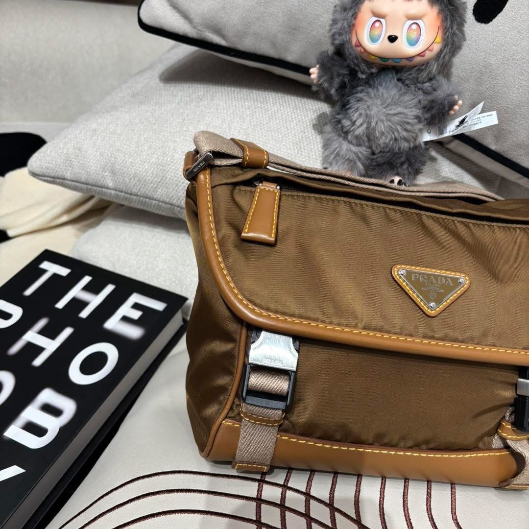 Prada 2VD066 Nylon crossbody bag 100%Authentic, 98%New✅Card✅Dust bag