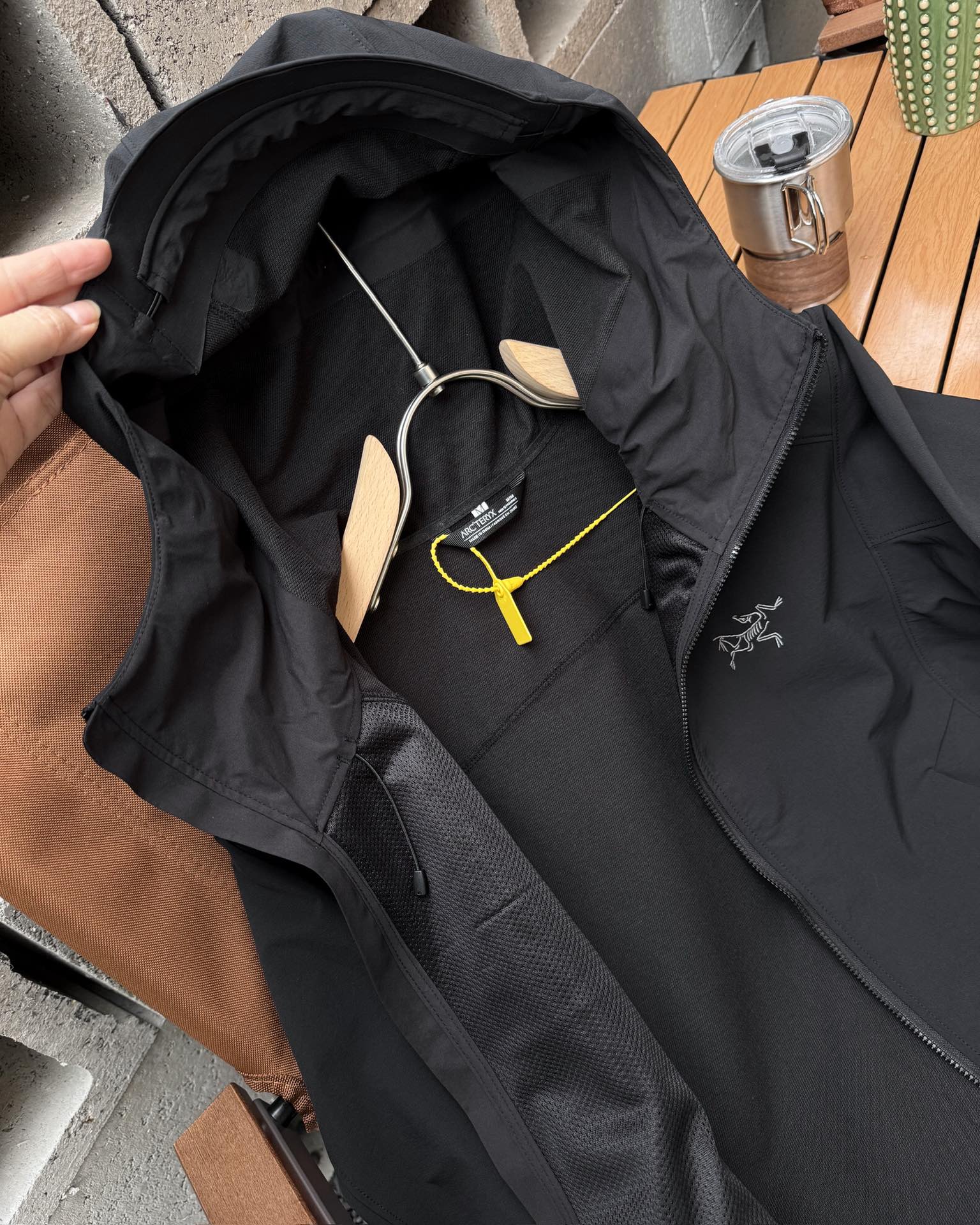 $168件。ARC'TERYX 始祖鳥 GAMMA HOODY 女款軟殼外套（高版本刺繡）