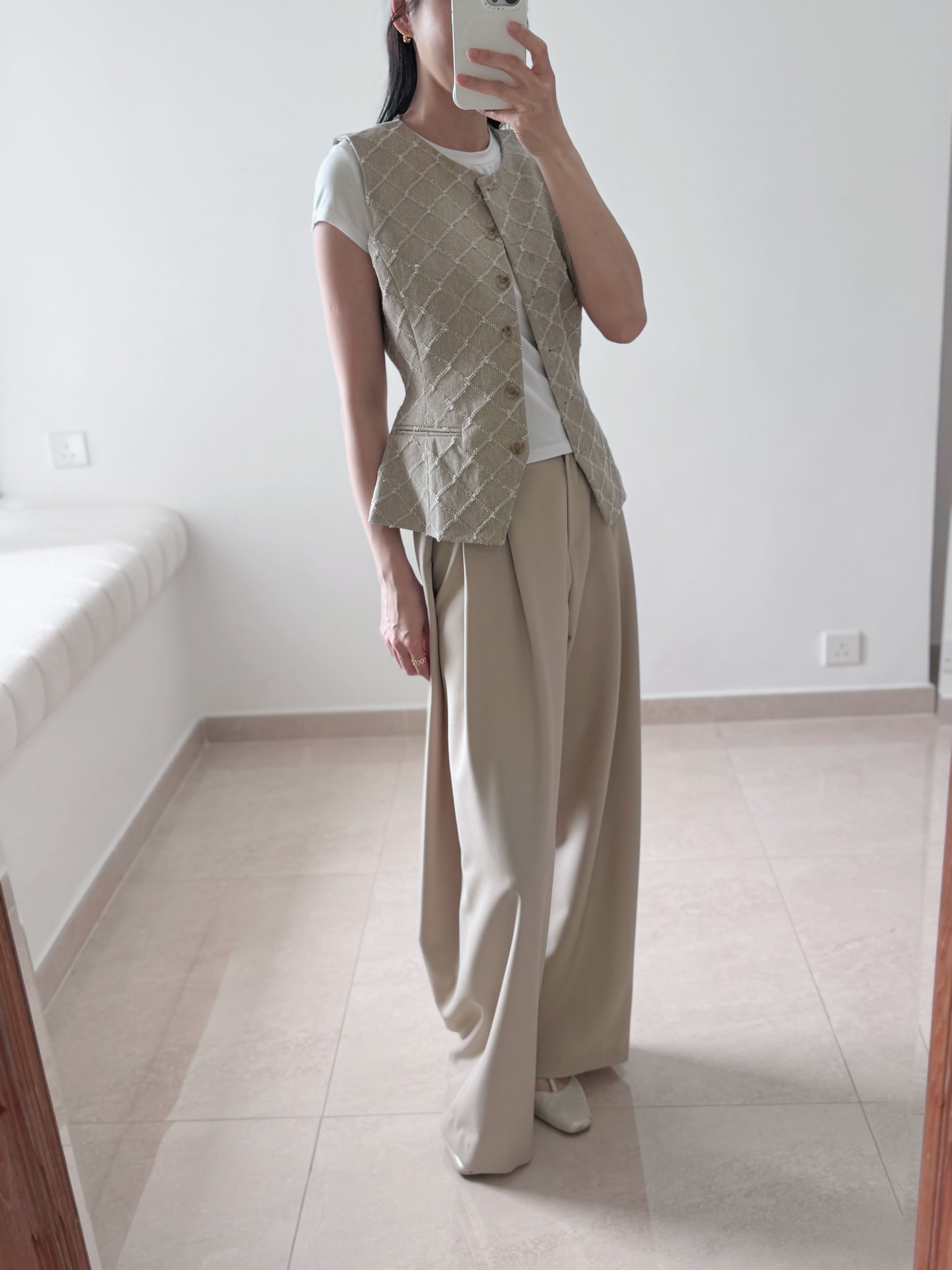 MARGOT Elegant Diamond Vest