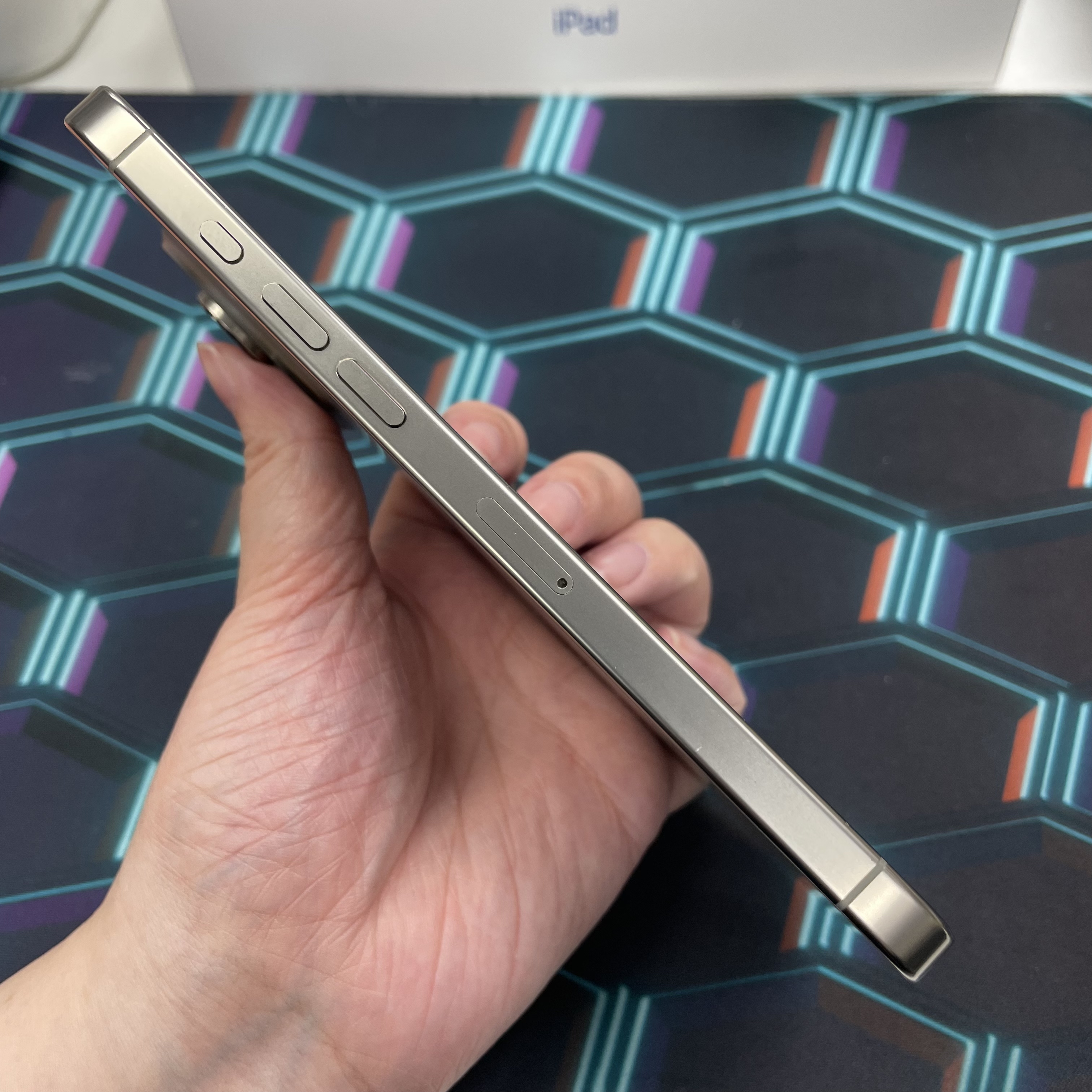 *6257 16 Pro max 勁靚機 256GB 電90 原色 gray