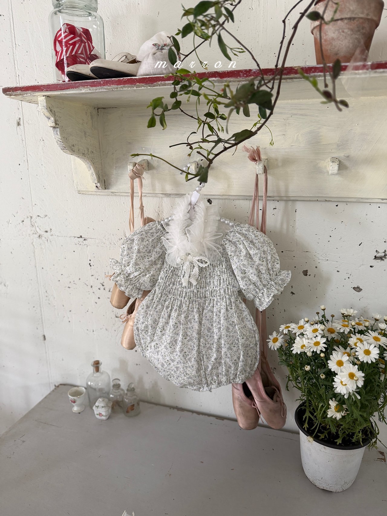 ☀️預訂 韓國直送☀️🇰🇷Marron兩色花卉束胸泡泡袖包屁衣