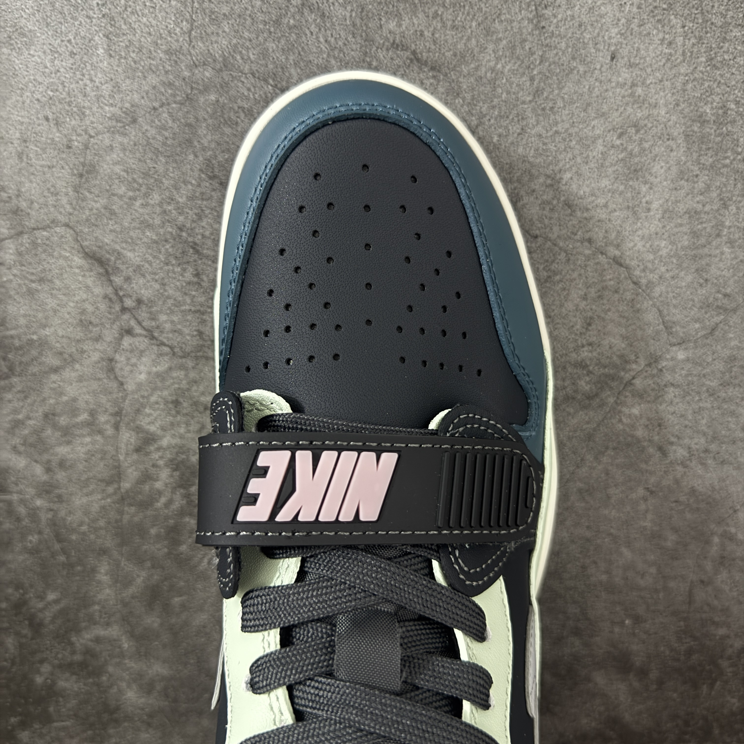 Nike Jordan Legacy 312 Low "Anthracite/Iced Jade" CD7069-007