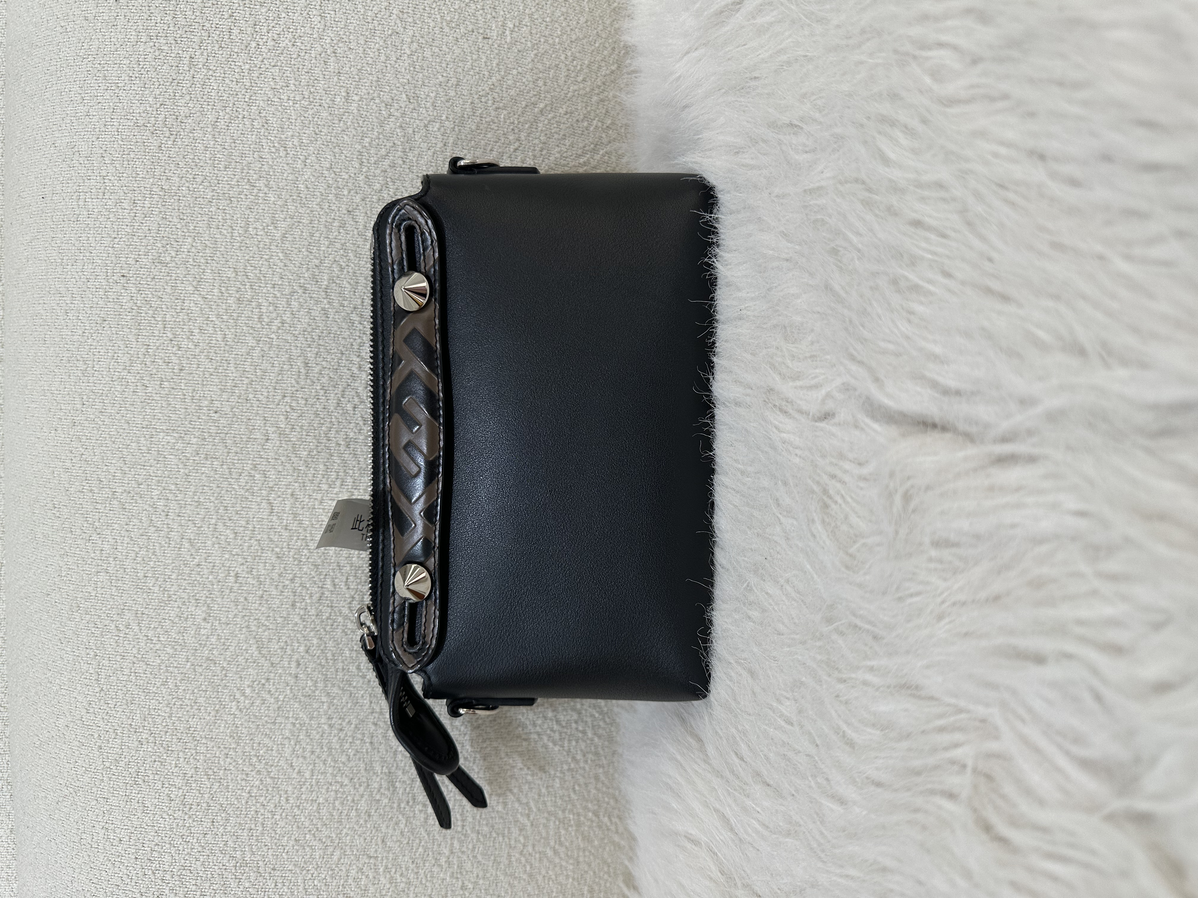 Pre-owned FENDI SHOULDER BAG/ Product Code: 26031011