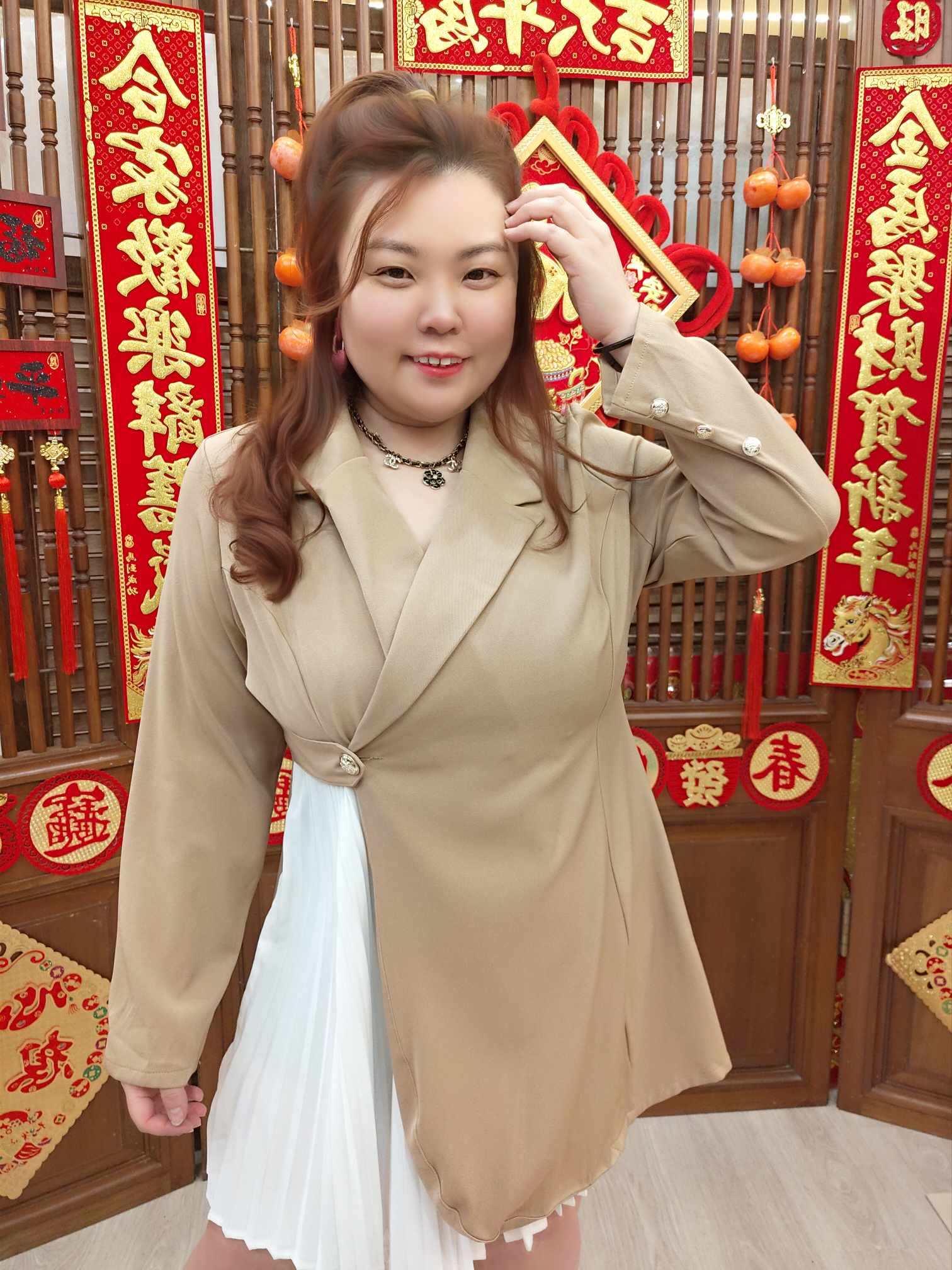 NFE11 TW#3536 拼百褶时尚风衣外套