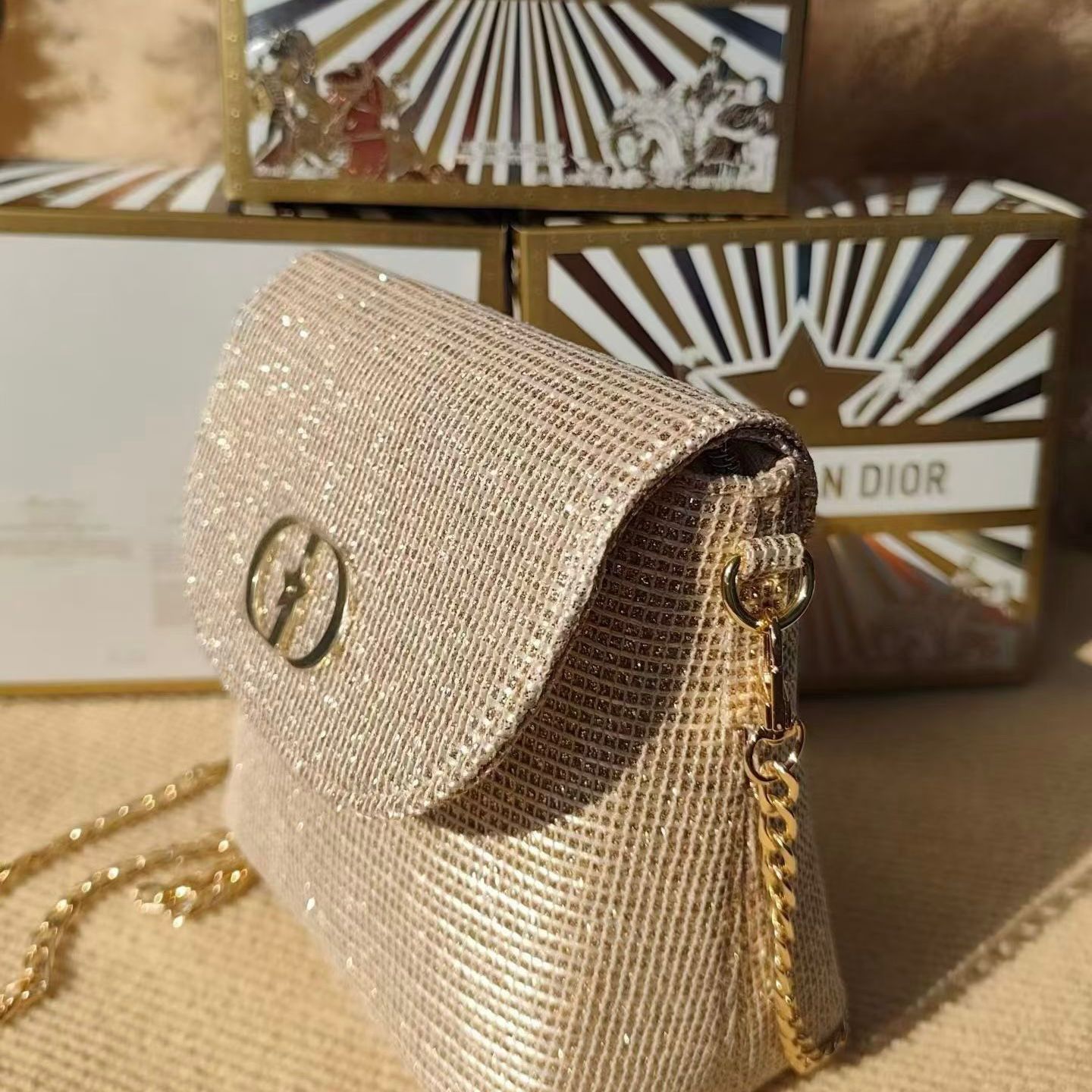 即將下架 清貨價🌈A94 - DIOR 2026 新年贈禮化妝包 (會員贈禮款)