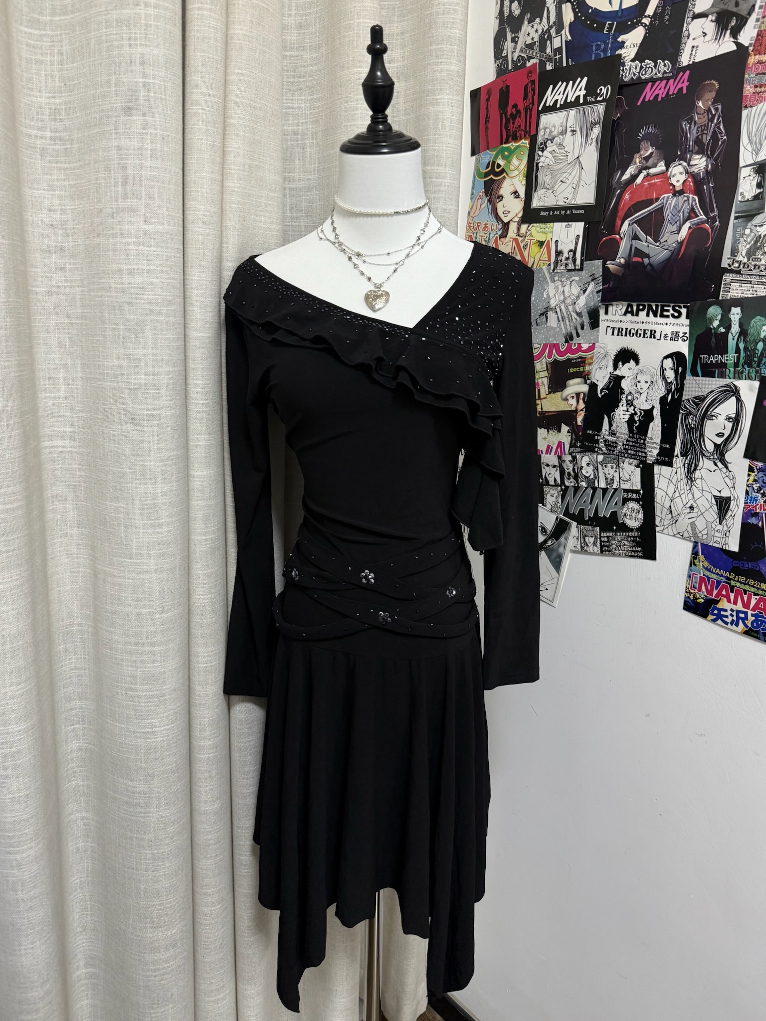 Asymmetric Elegant Rhinestone Cross-Waist Dress